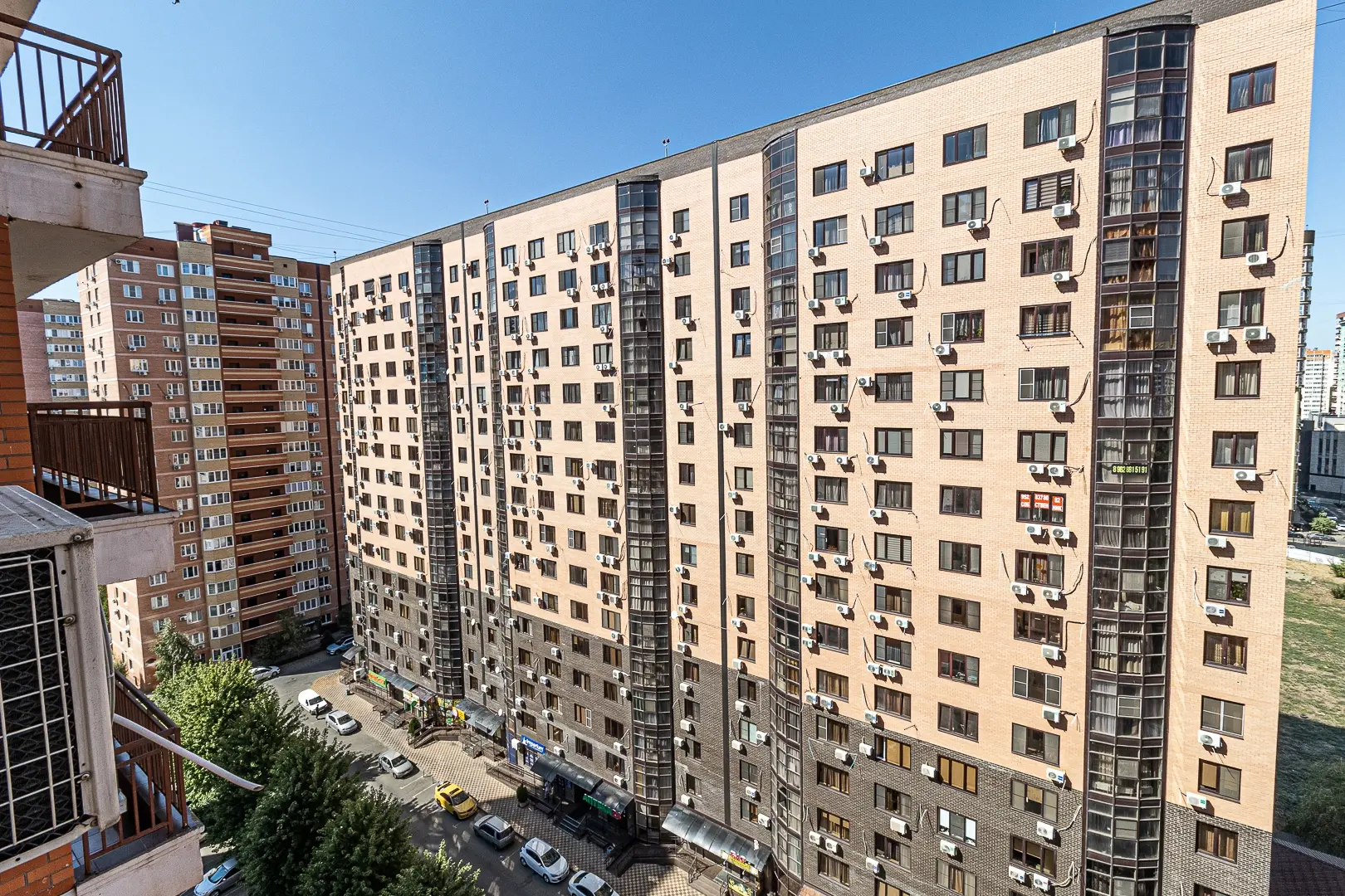 Квартира Двухкомнатная недалеко от парка Галицкого