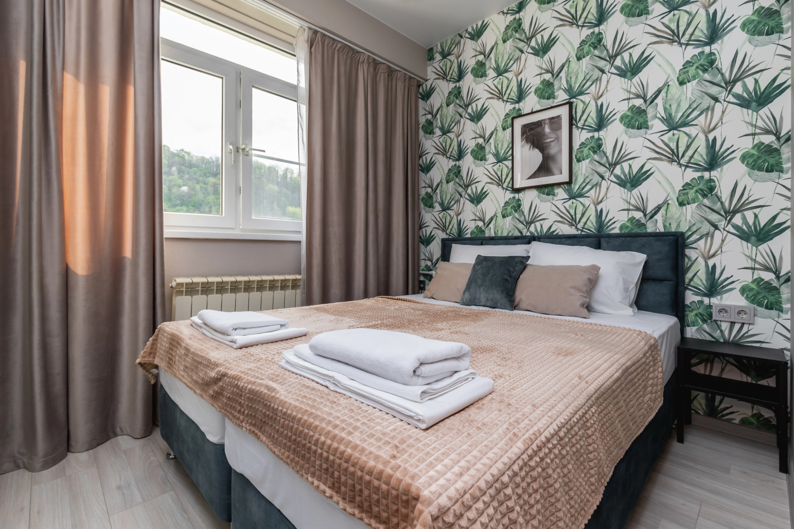 Апартаменты Море Апартаментов на Эстонской 37/9  - 1