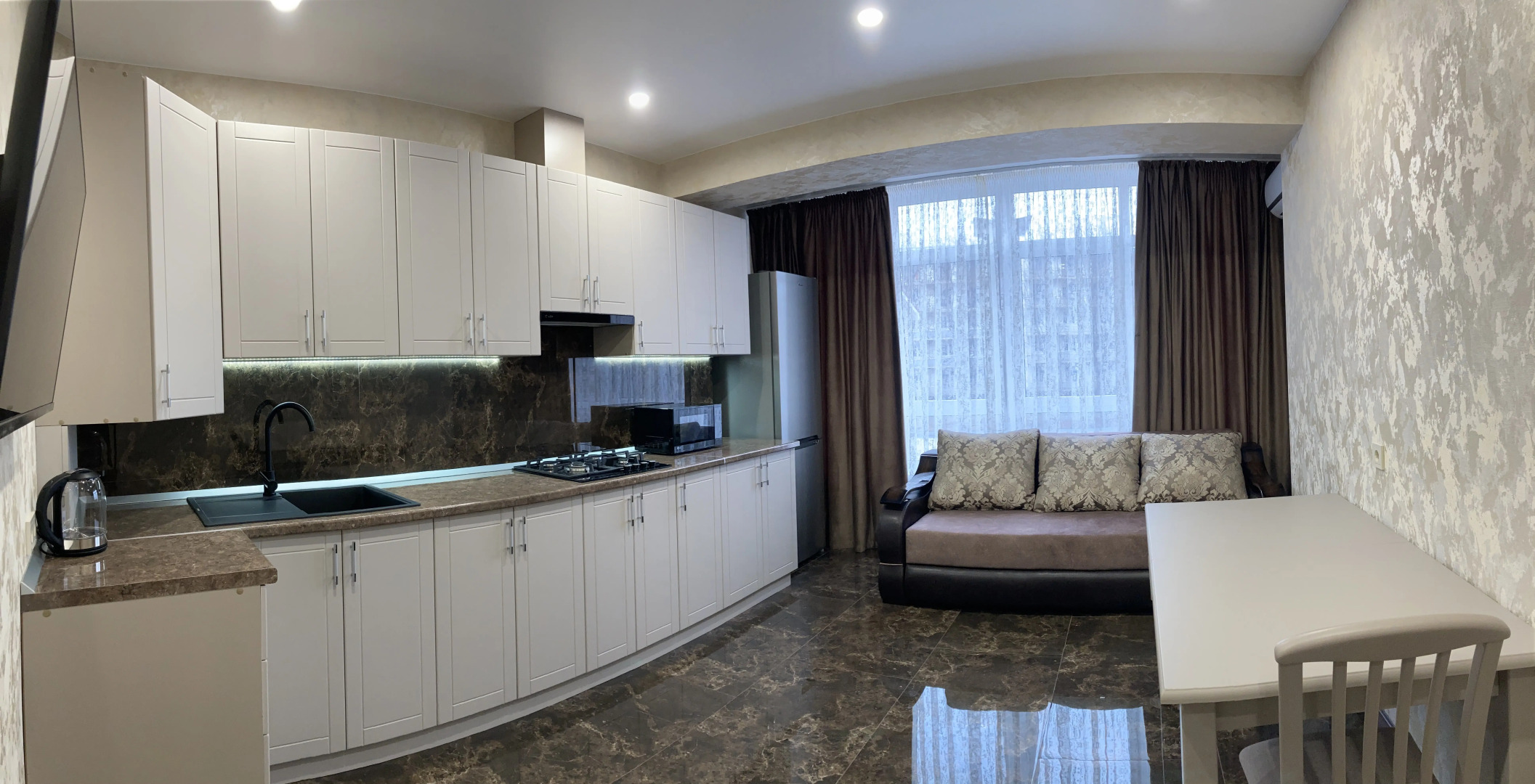 Двухкомнатная квартира в курортной зоне