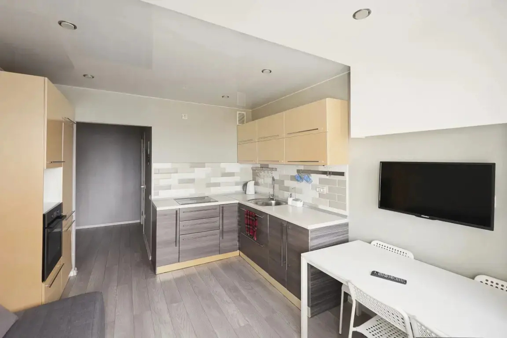 Апартаменты Пичугина 6 (10)