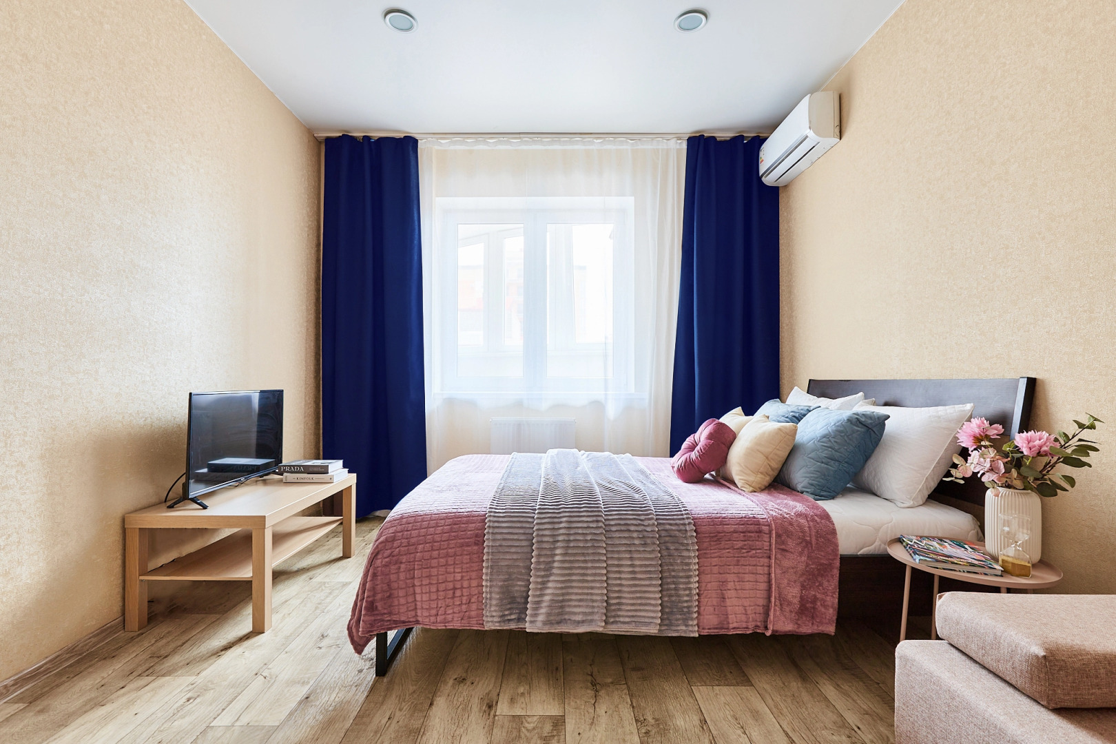 Квартира Нежность на Бочарникова, Yana Apart