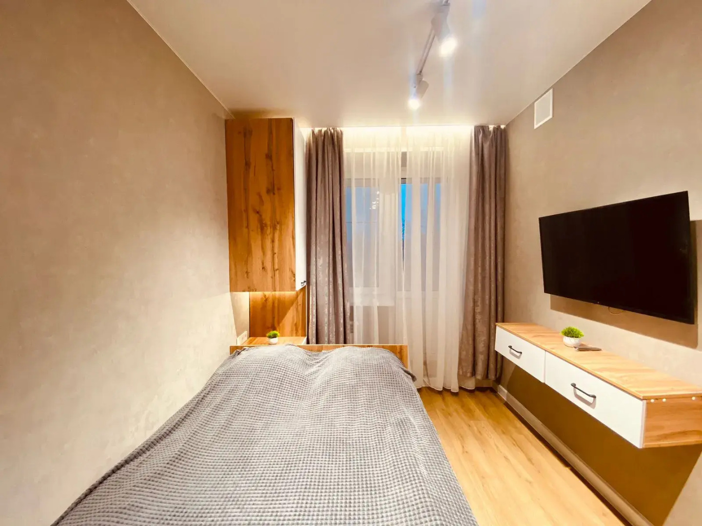 Апартаменты Красная 17