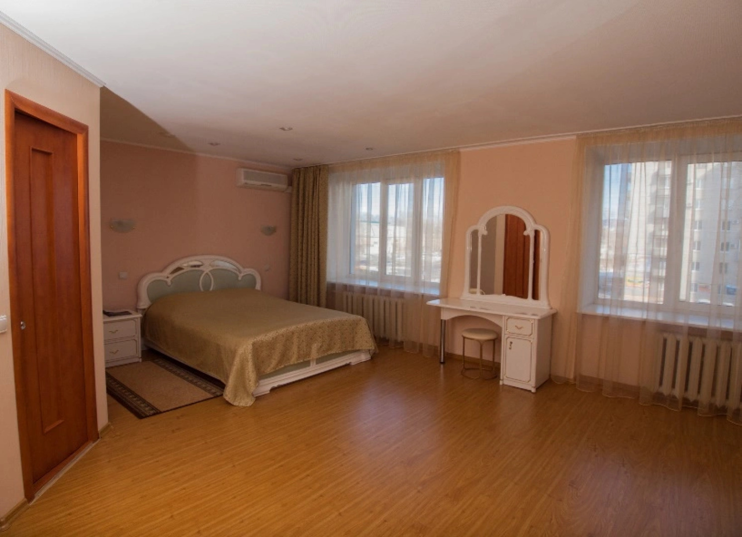 Отель Визит