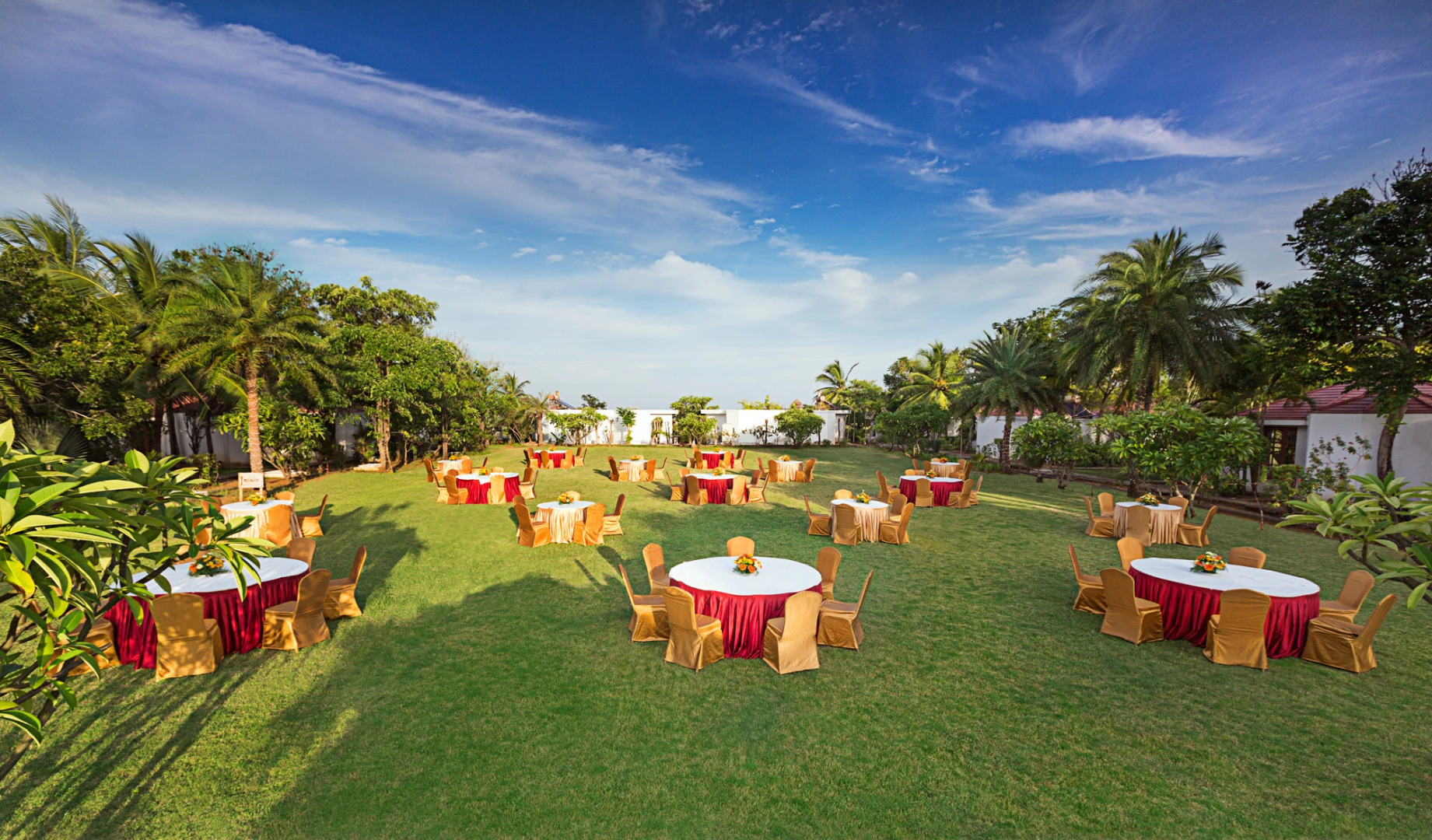 Отель Chariot Beach Resorts