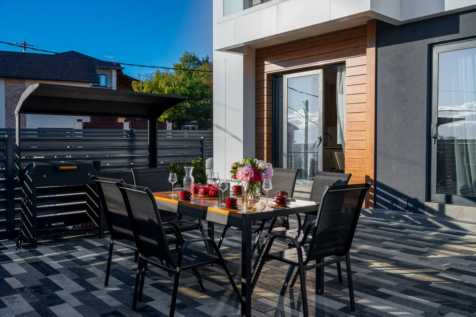 Вилла Дом "Гранат" в коттеджном комплексе "Джем"