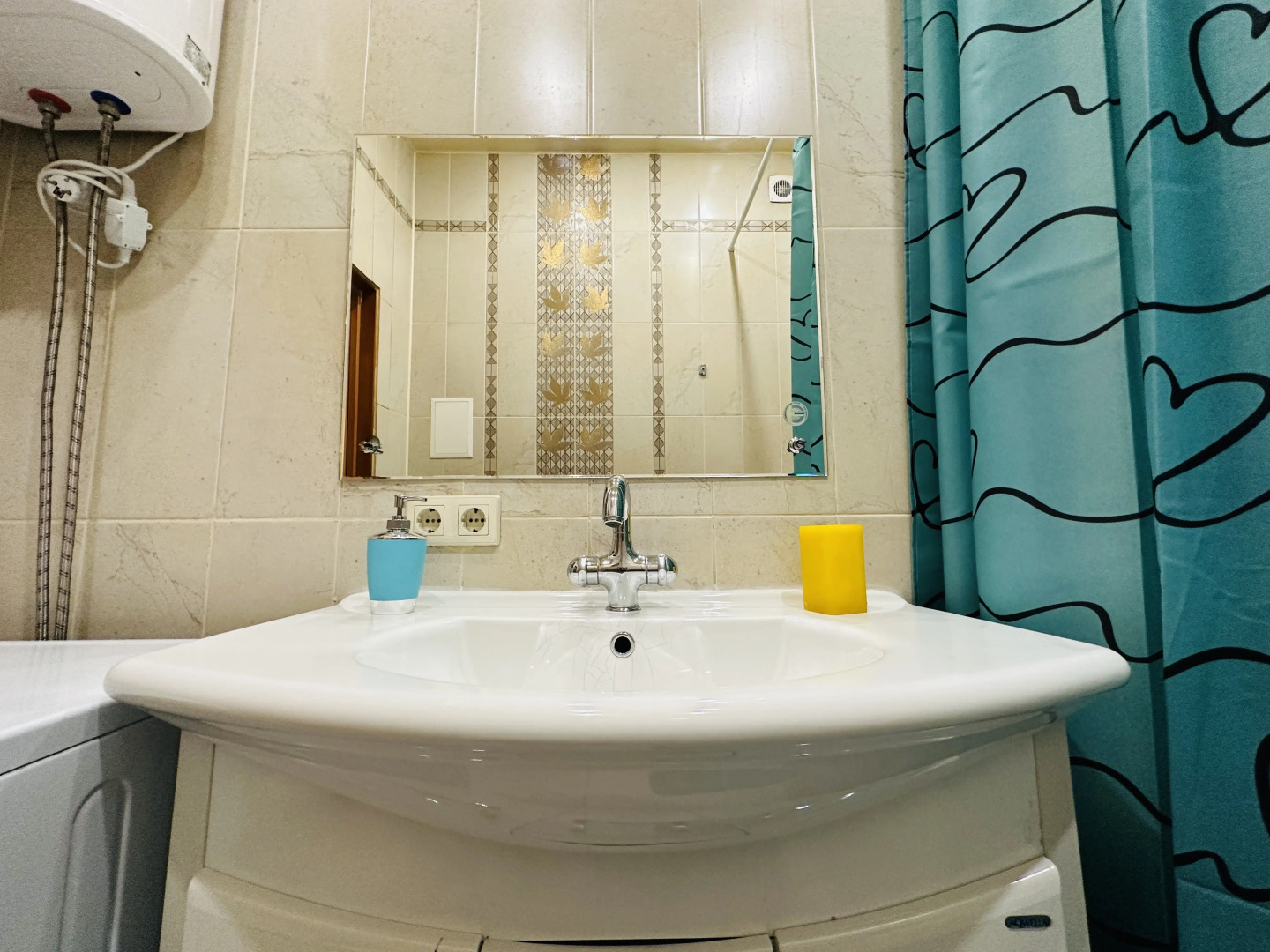 Квартира Nasutki38  Бирюза