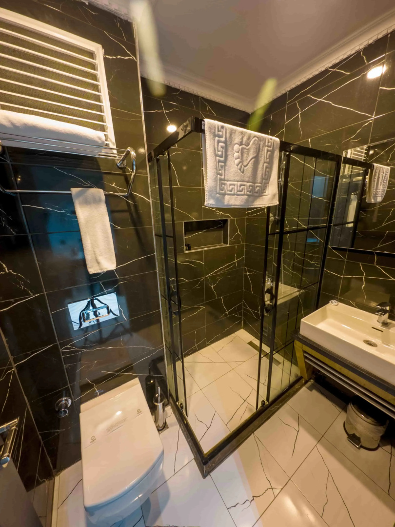 Отель Express Plus
