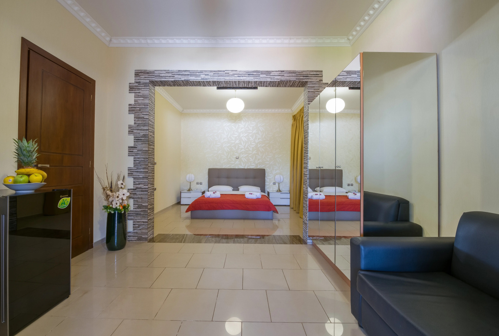 Отель Paradice Luxury Suites
