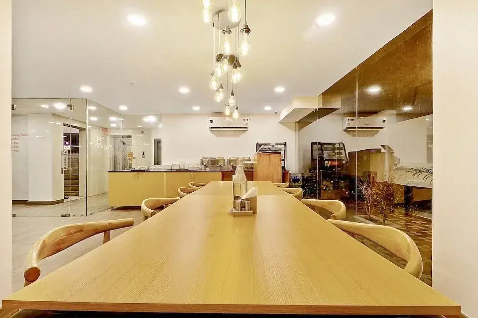 Отель Consulate By Book Meri