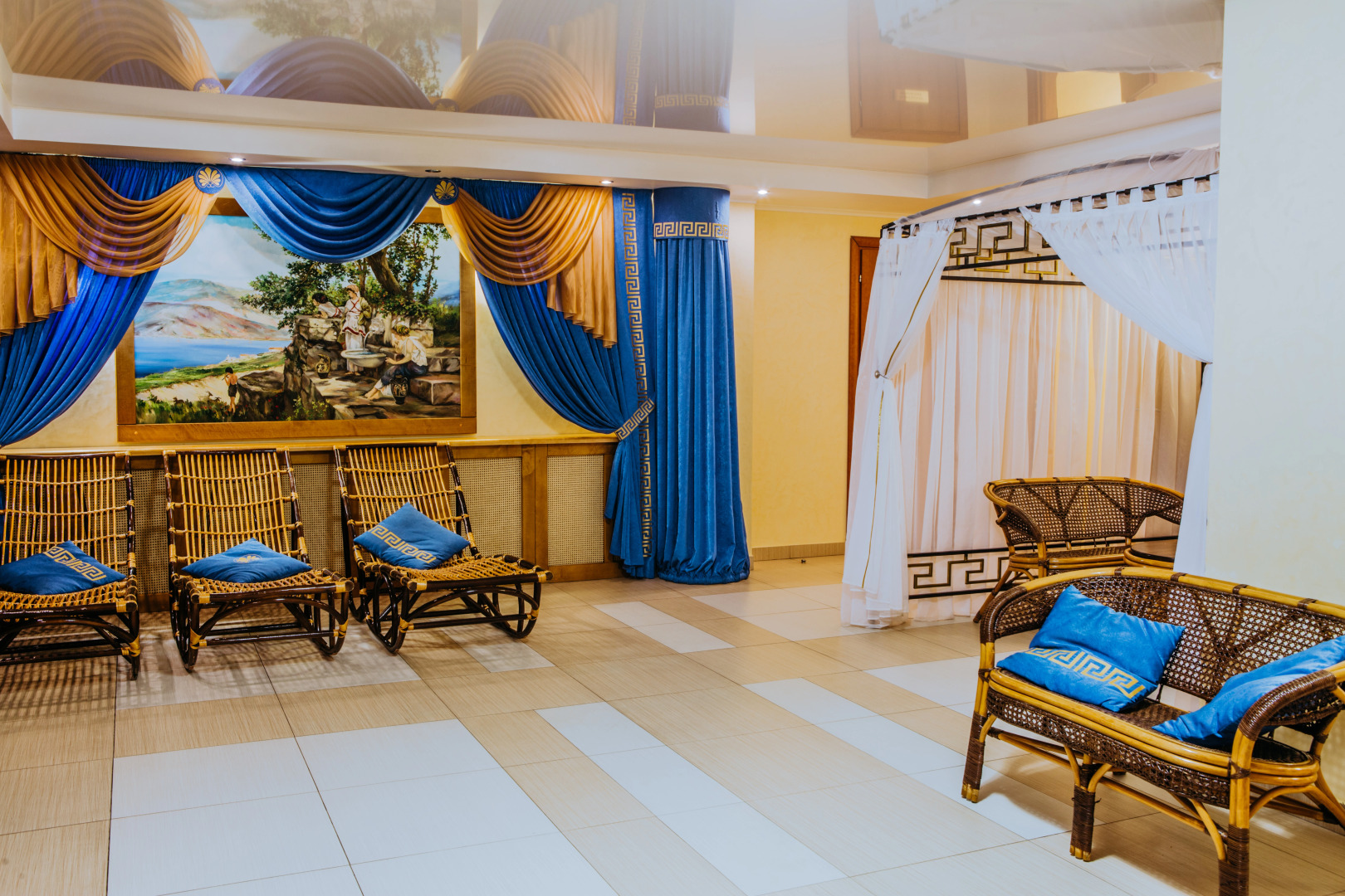 Отель Снежный