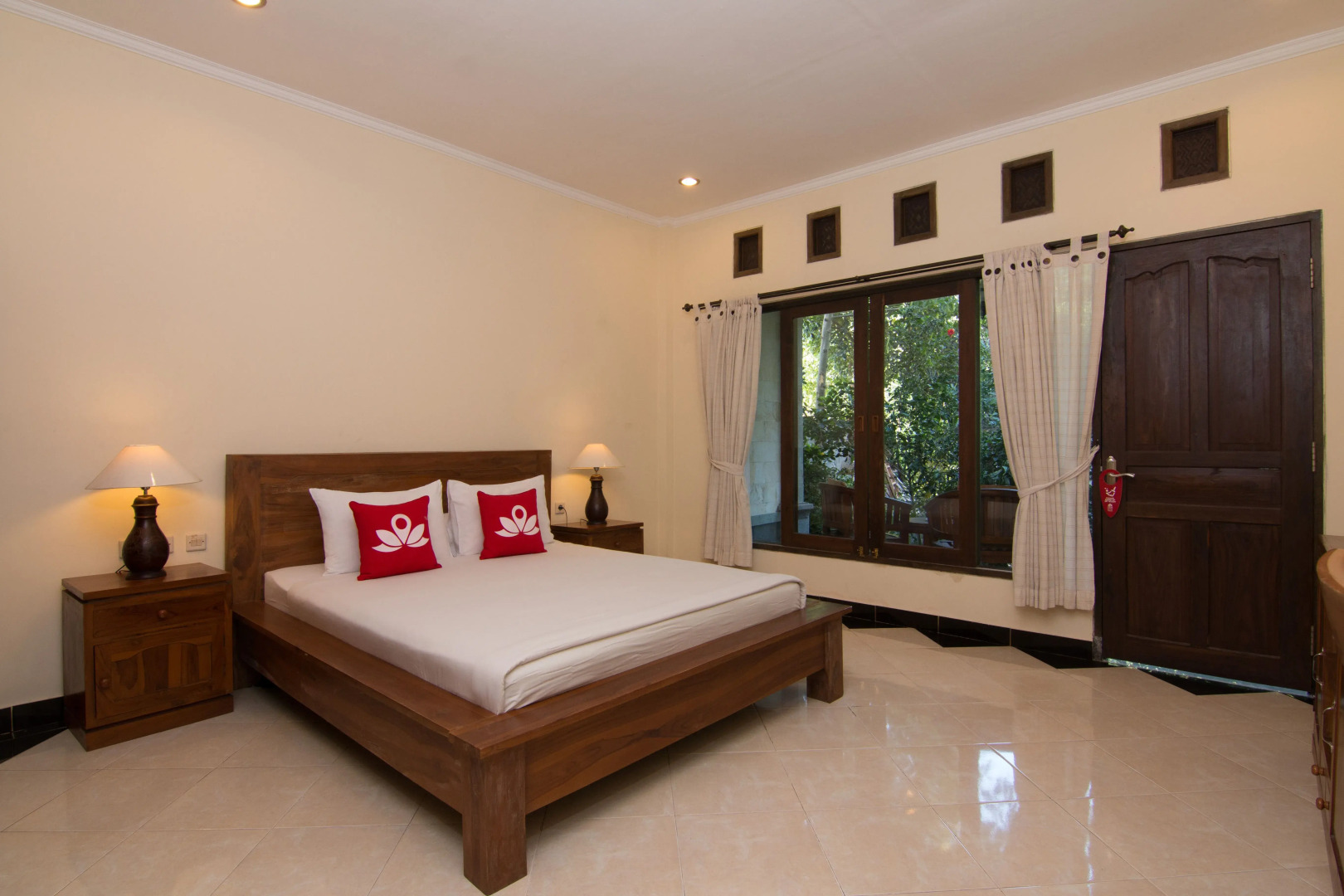 Отель ZEN Premium Panwa Beach