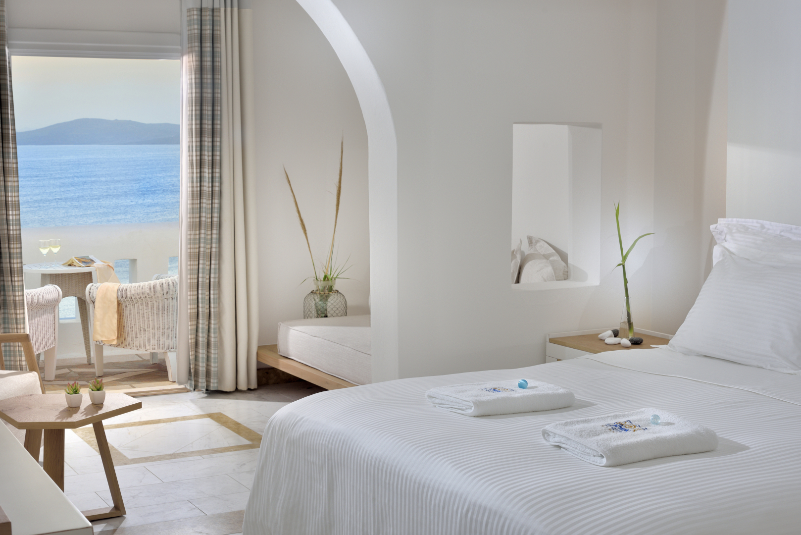 Отель Saint John Hotel Villas & Spa