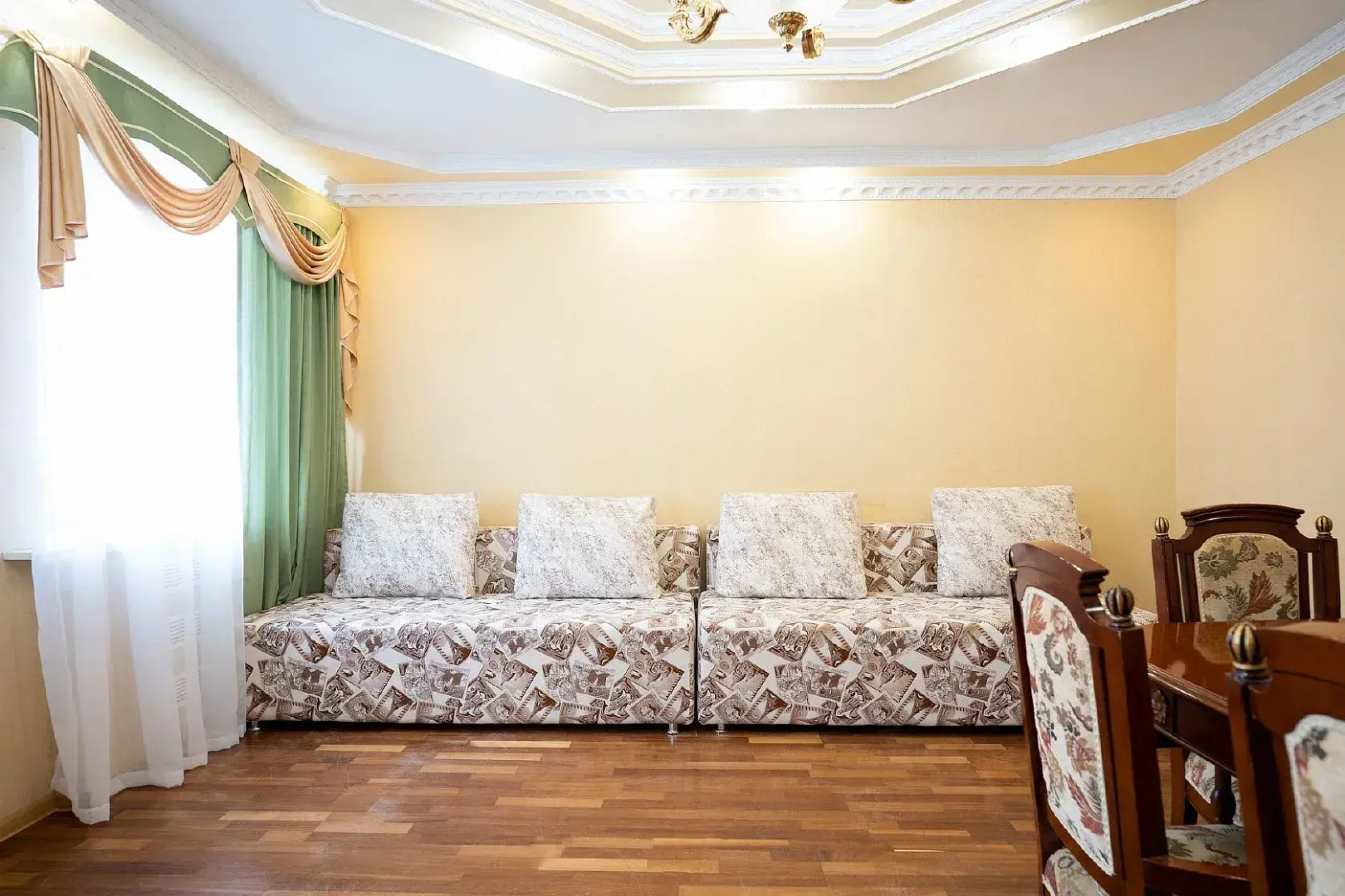 Апартаменты Right Room трехкомнатные на улице Баррикад 8