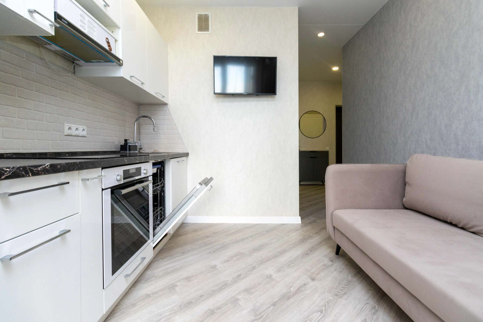 Квартира Диван-Кровать на 19 этаже