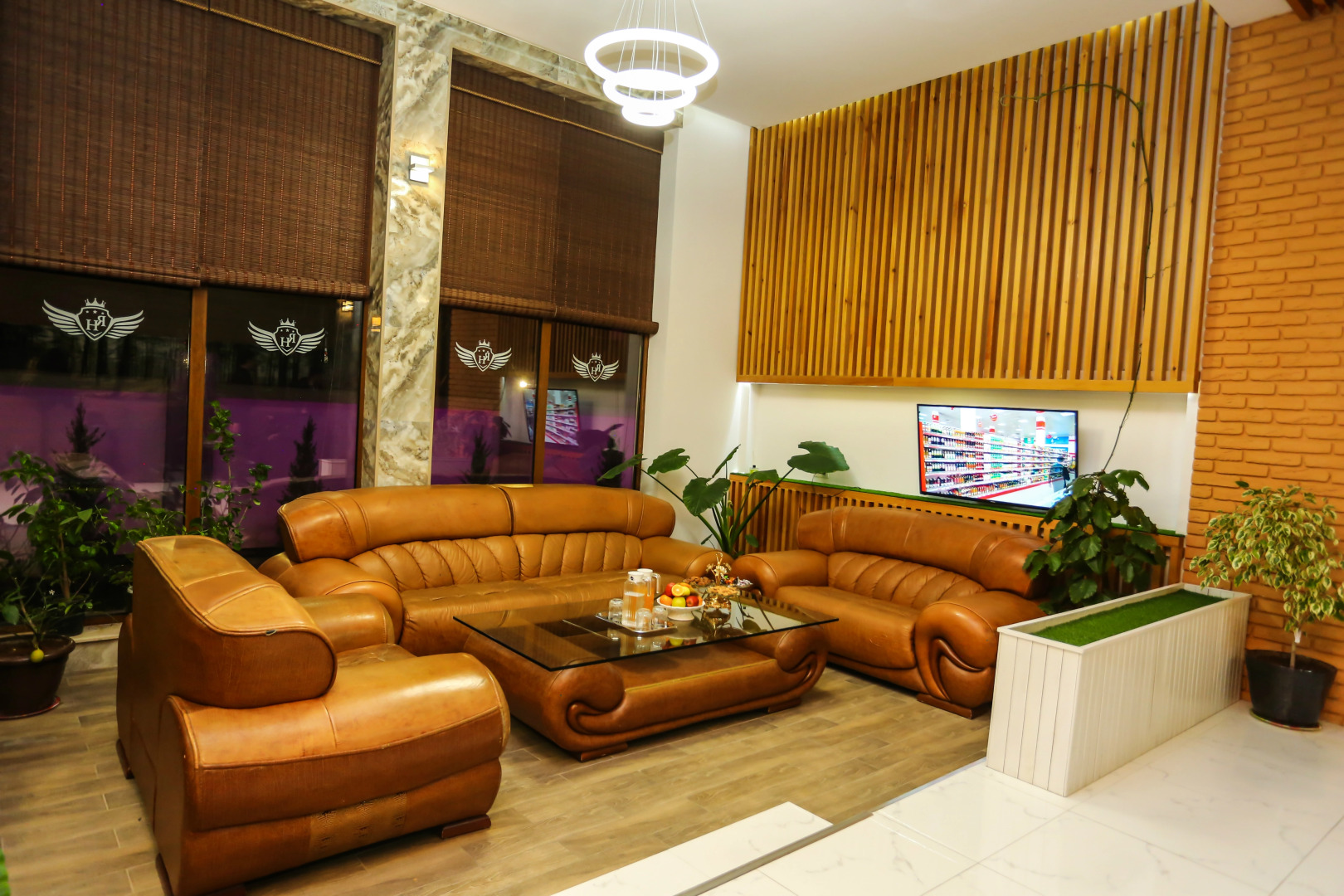 Отель Ромиш