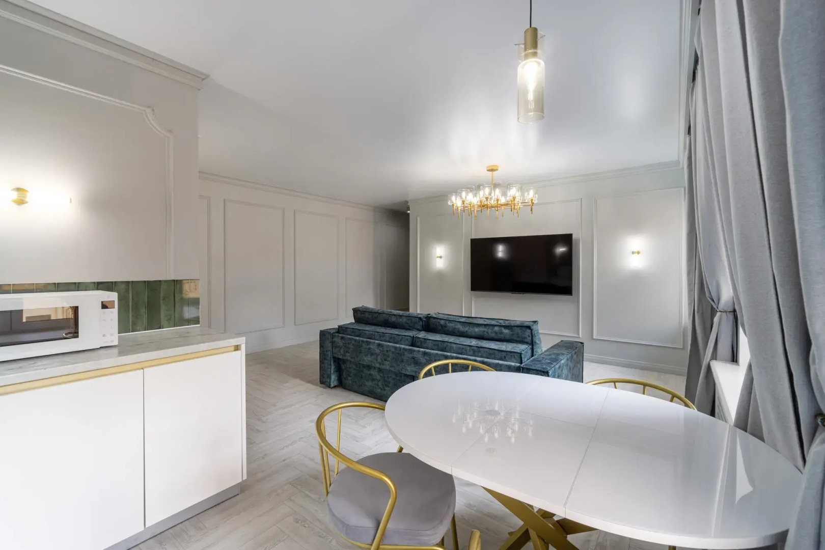 Апартаменты в Доме-Памятнике Дом имени Гоголя в Самом Центре Санкт-Петербурга