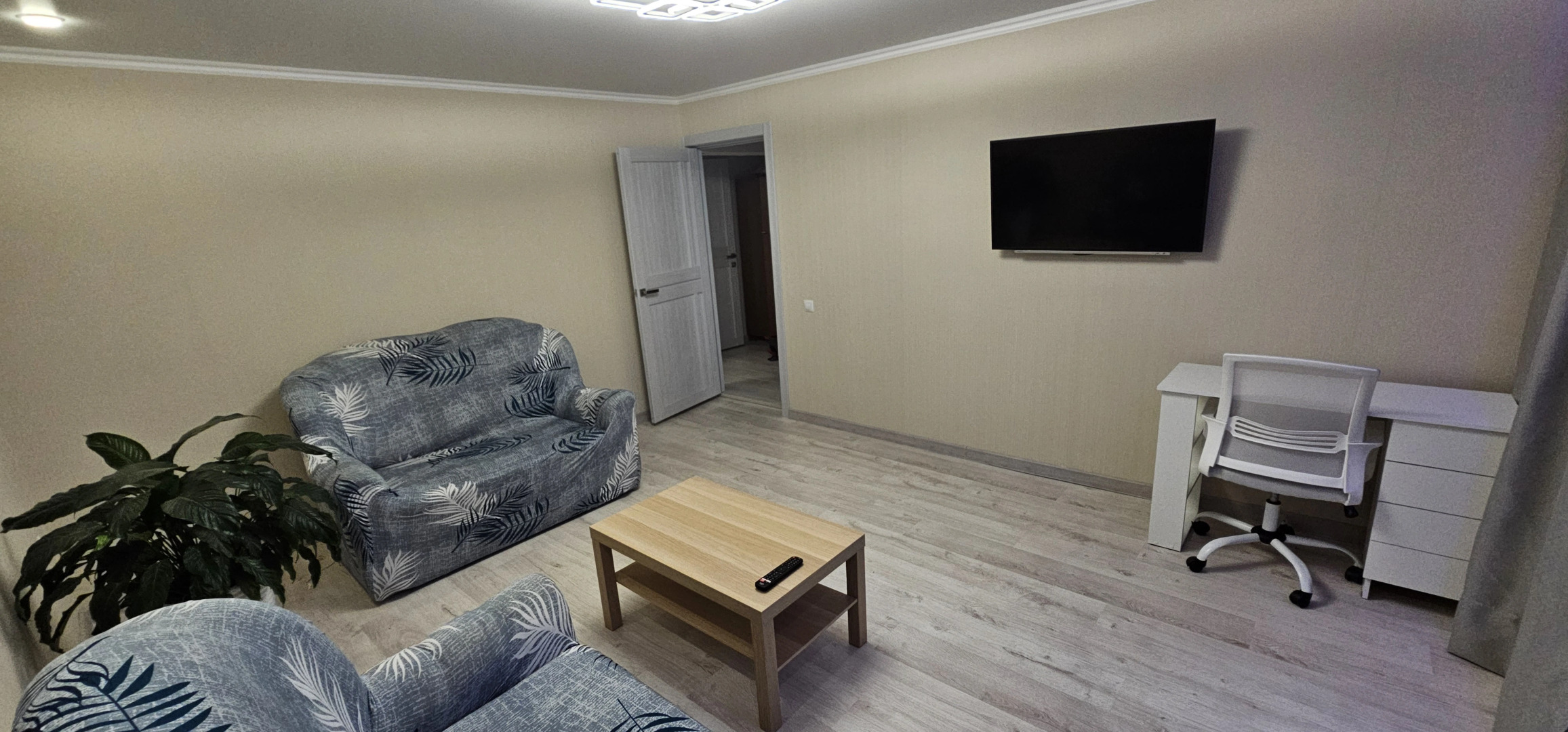 Квартира Двухкомнатная в тихом дворе с новым ремонтом и техникой