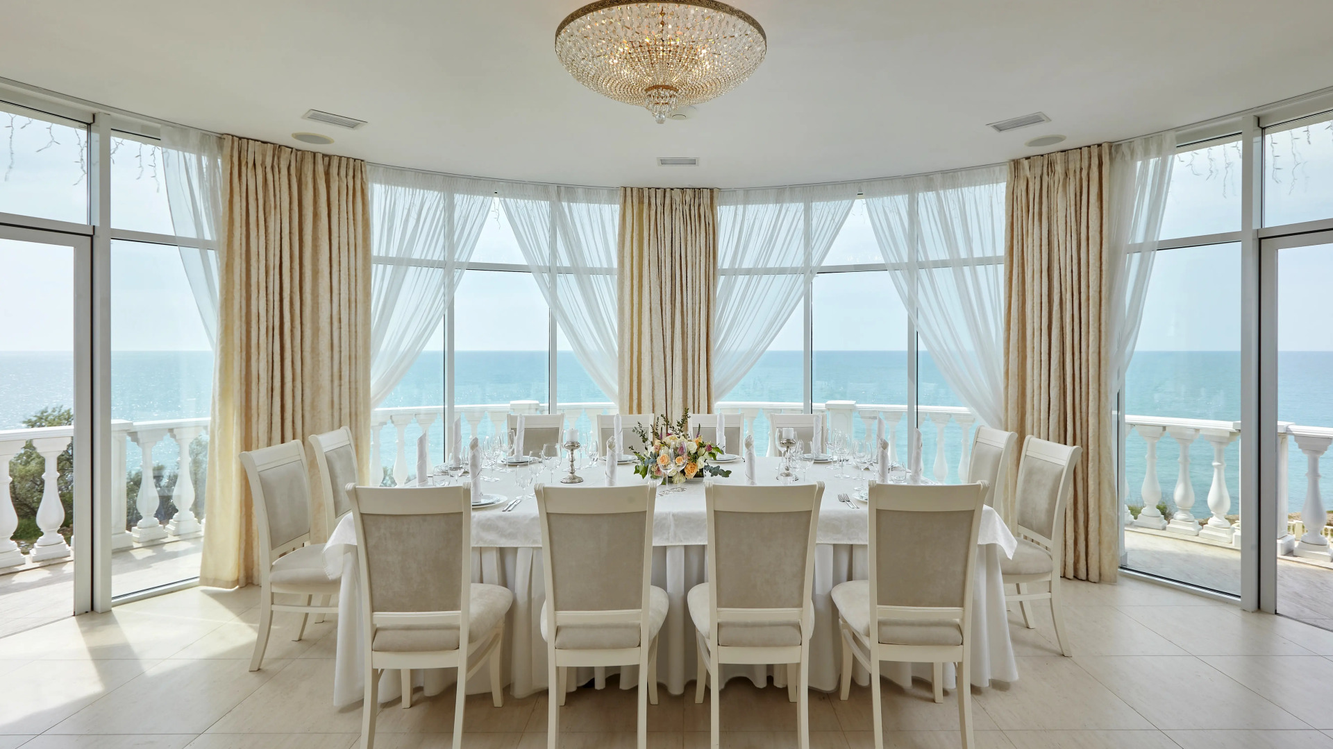 Отель Альма Дача