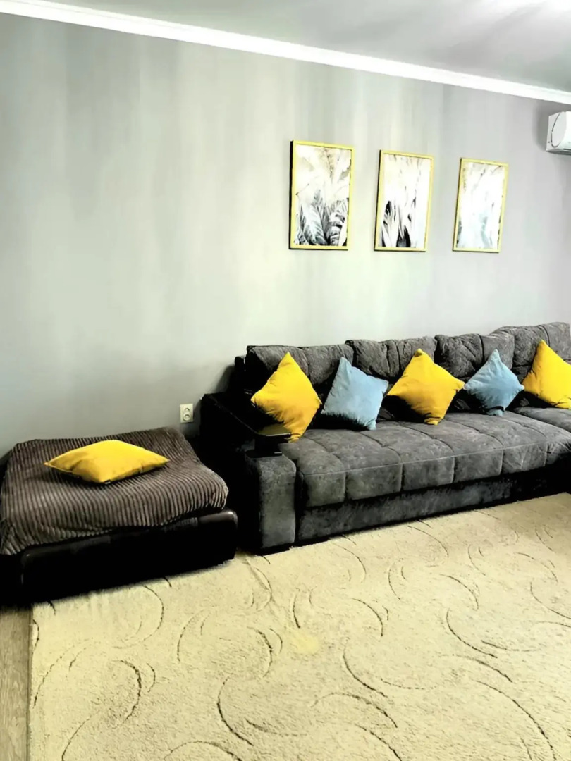 Квартира Просторная двухкомнатная