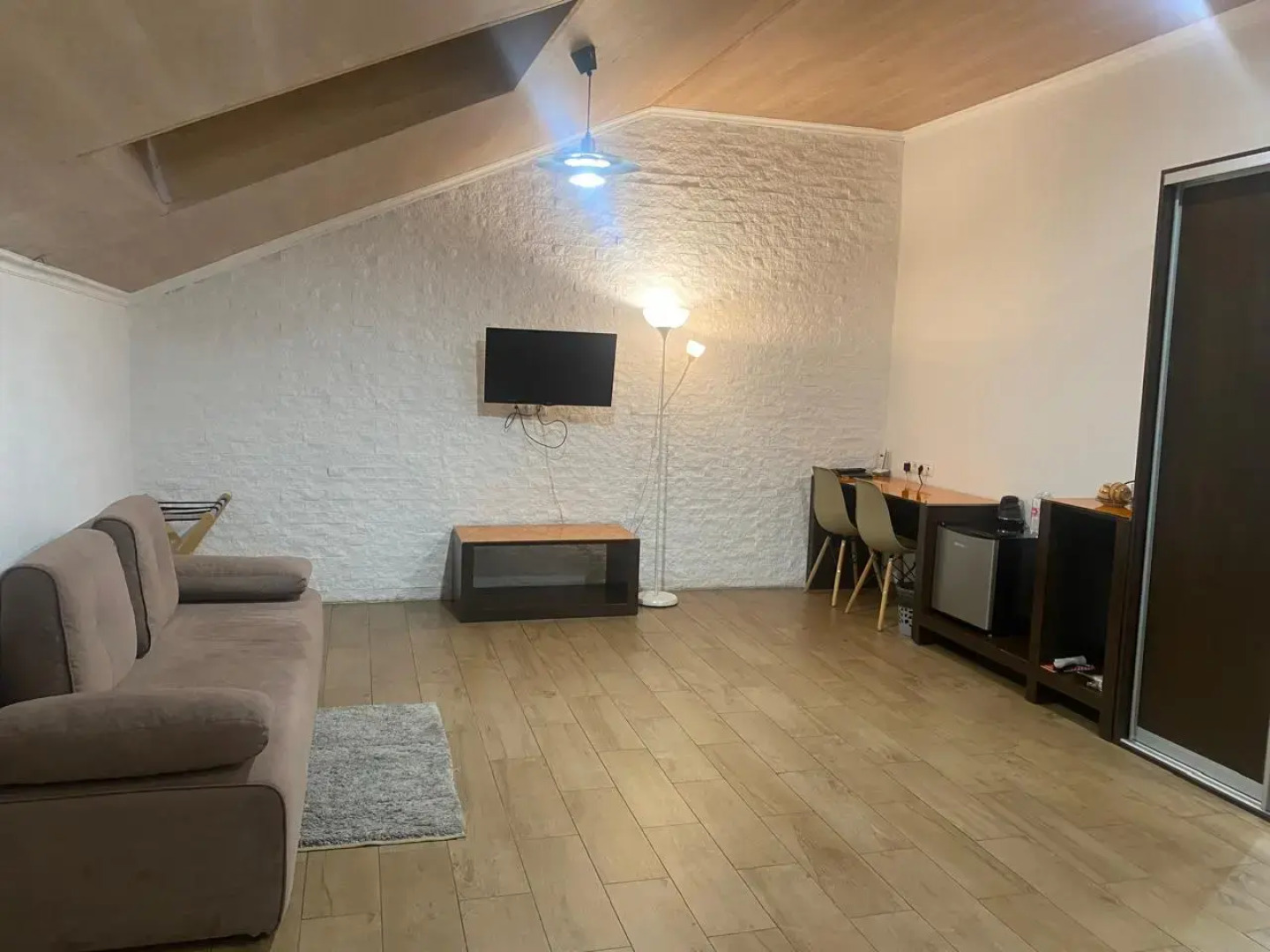 Отель Арт Гранд Виктория