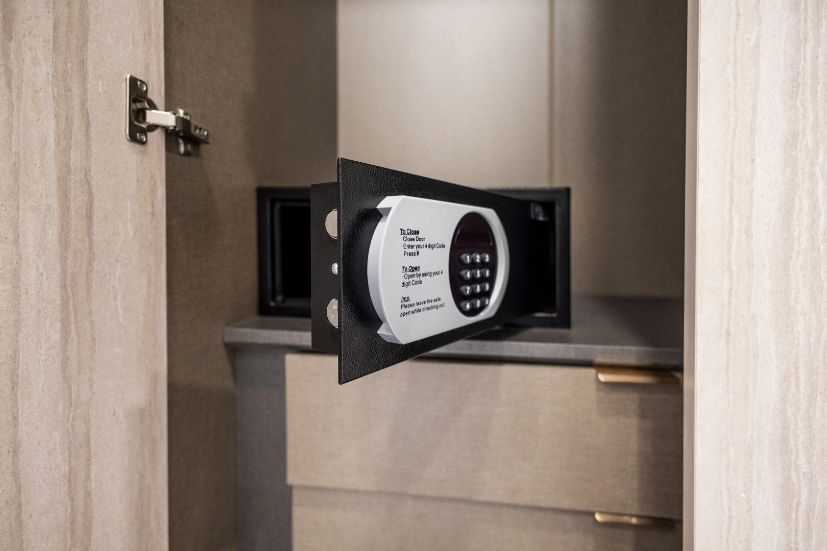 Апарт-отель Karon Beach Residence Phuket