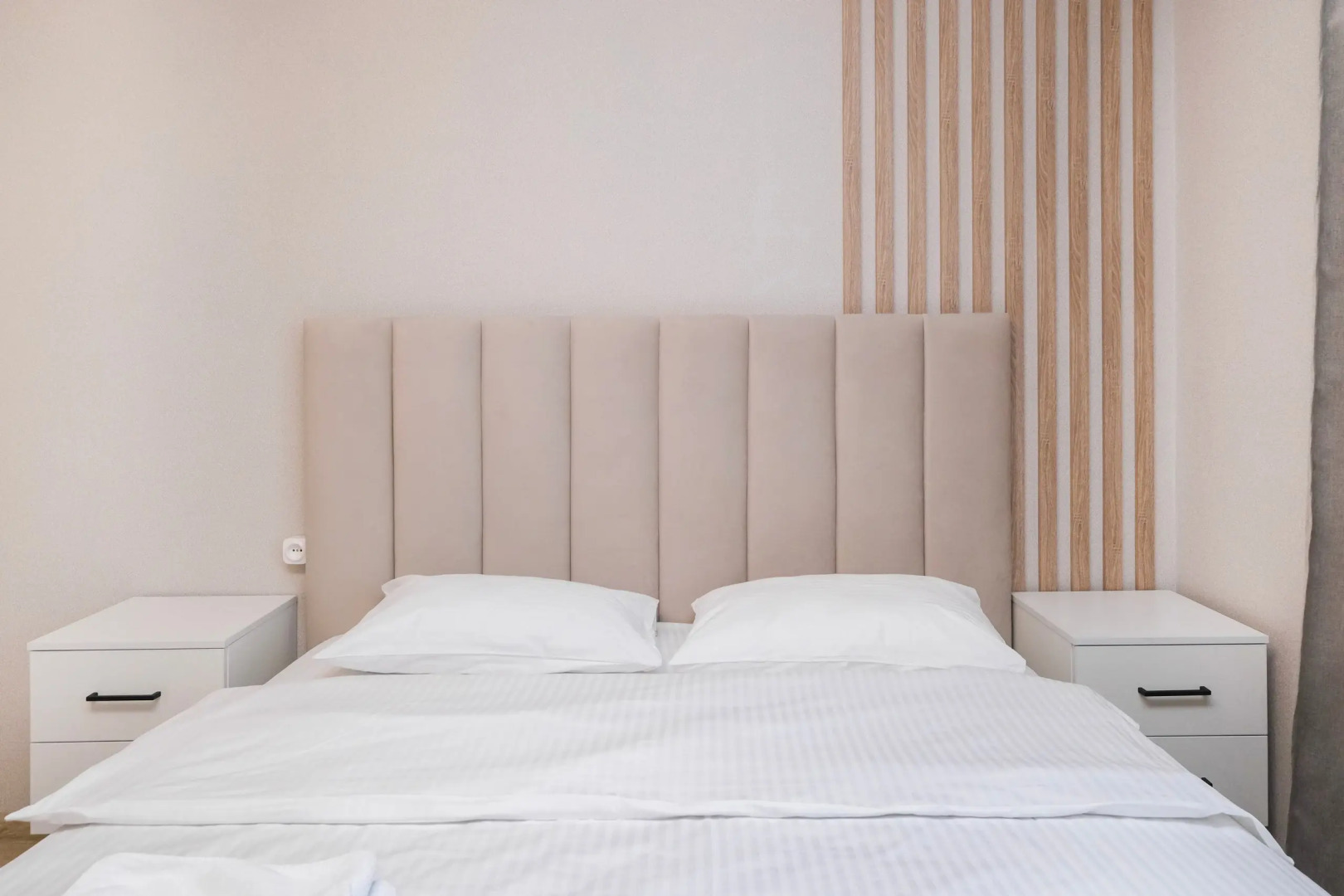 Апартаменты Домант Романова 60/1 (1)