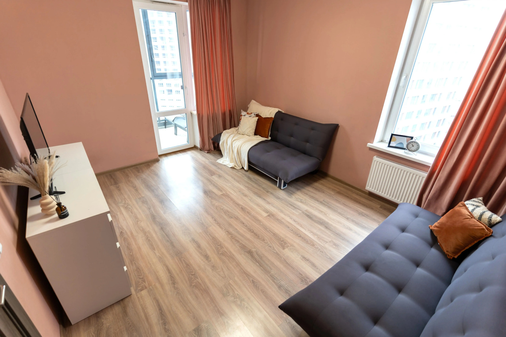 Апартаменты Stepanenkov Двухкомнатные с балконом на Колмогорова 73/4