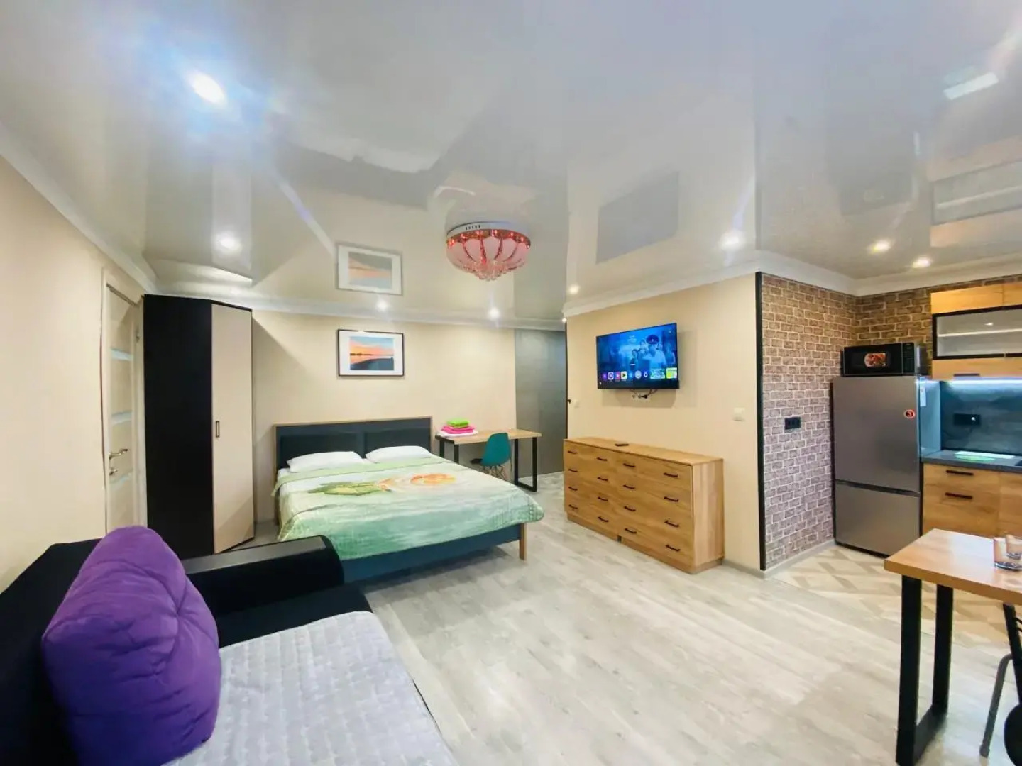 Апартаменты 2-х Комнатная Квартира в Центре Города на Карла Либкнехта 44