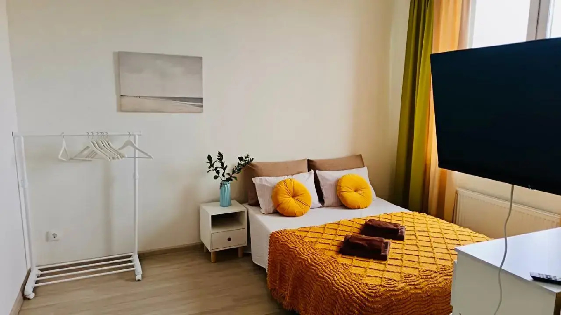 Апартаменты Студия на Краснолесья