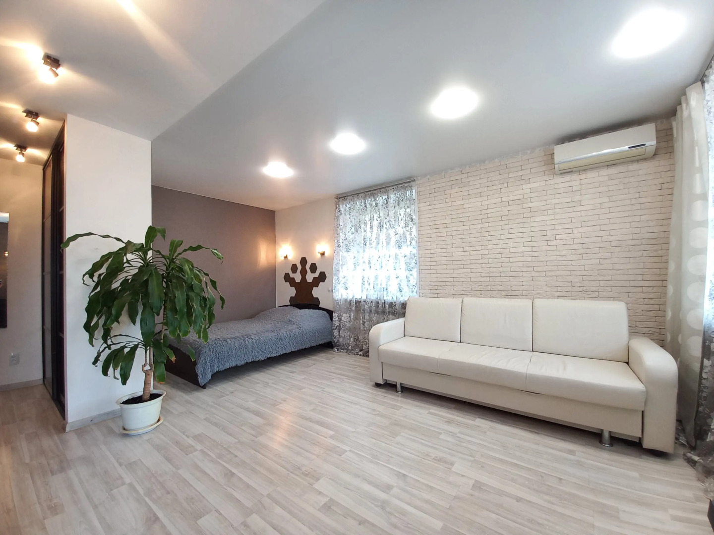 Апартаменты Большая Покровская 93