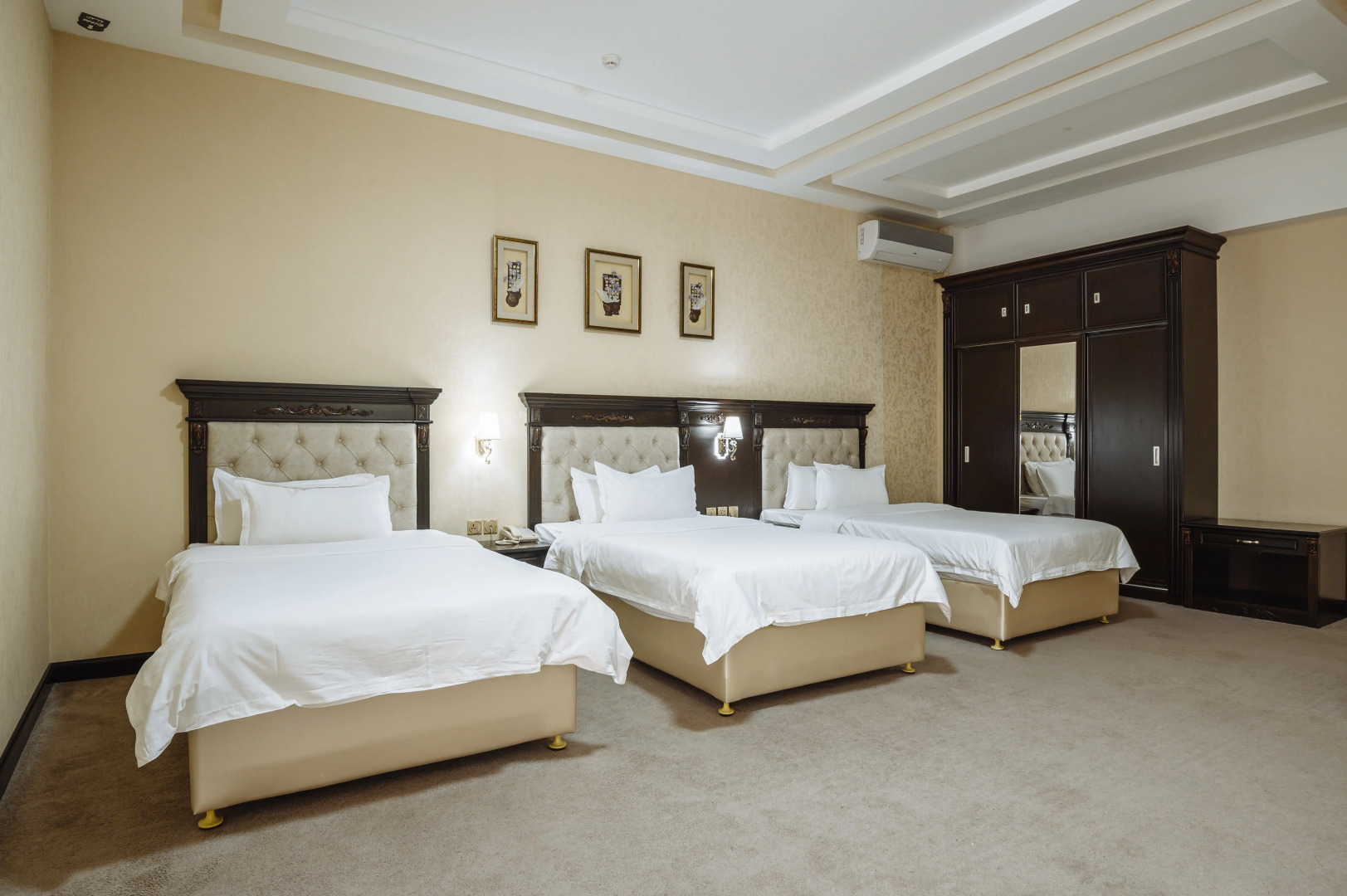 Отель Daniel Hill