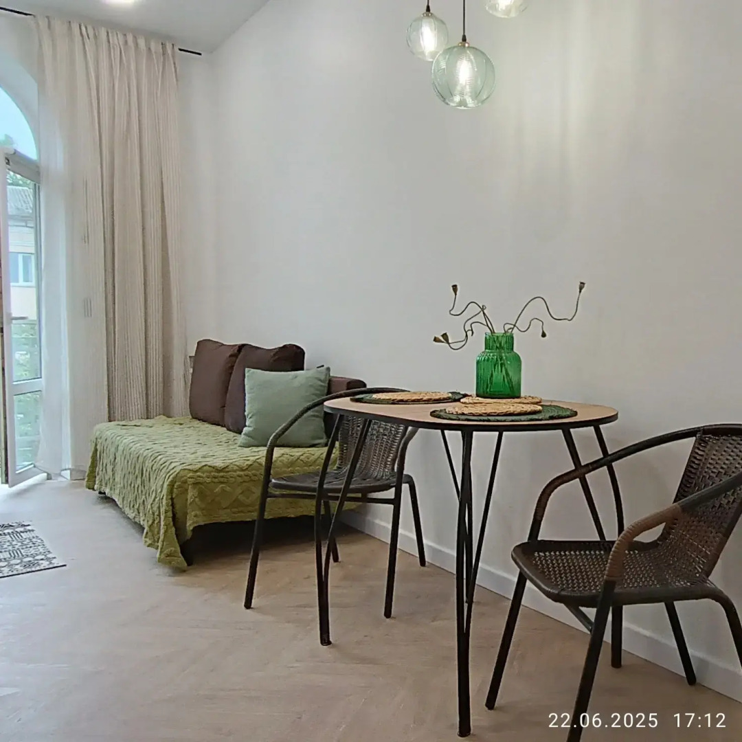 Квартира Центр сталинка с балконом