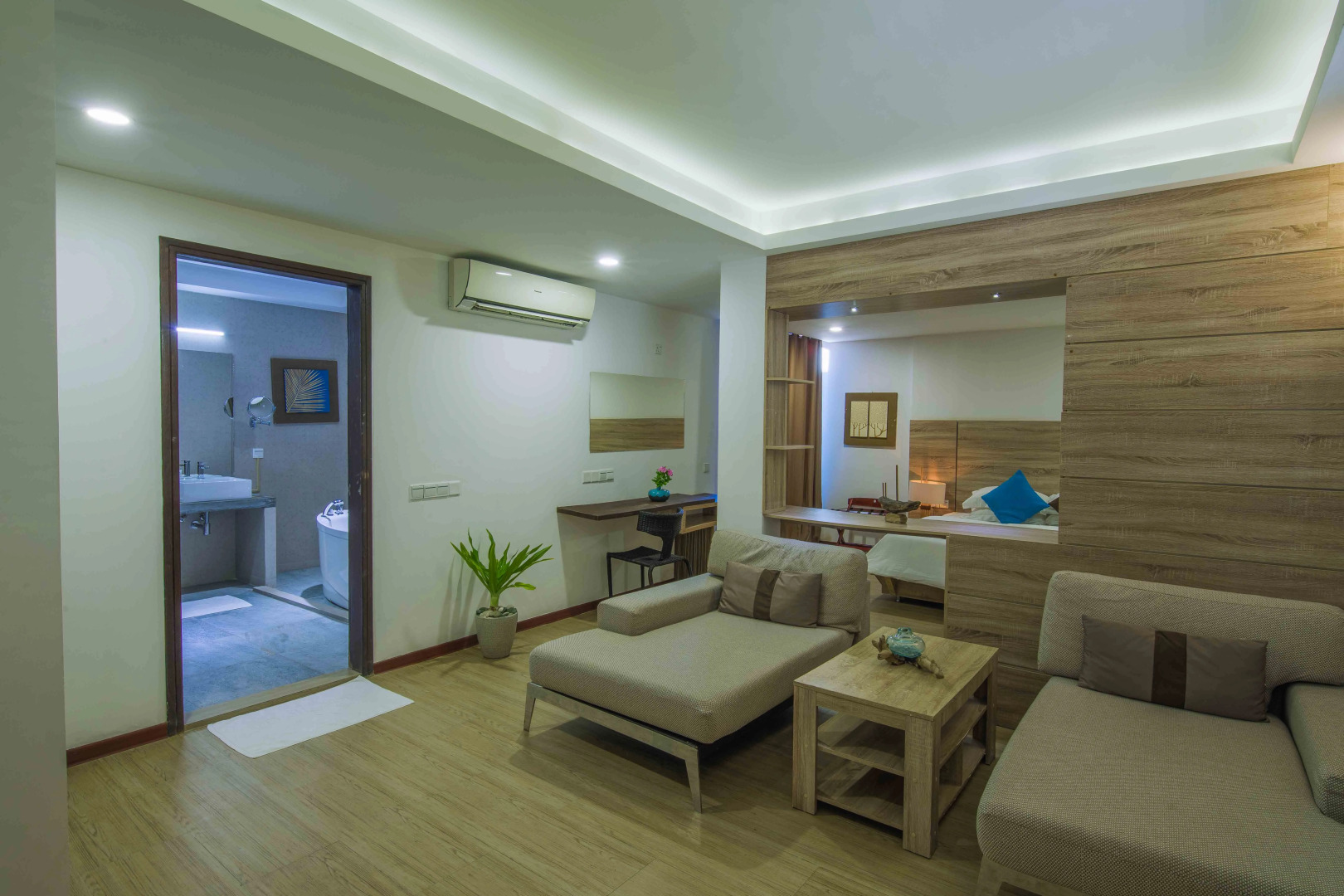 Отель Aquzz Inn & Spa