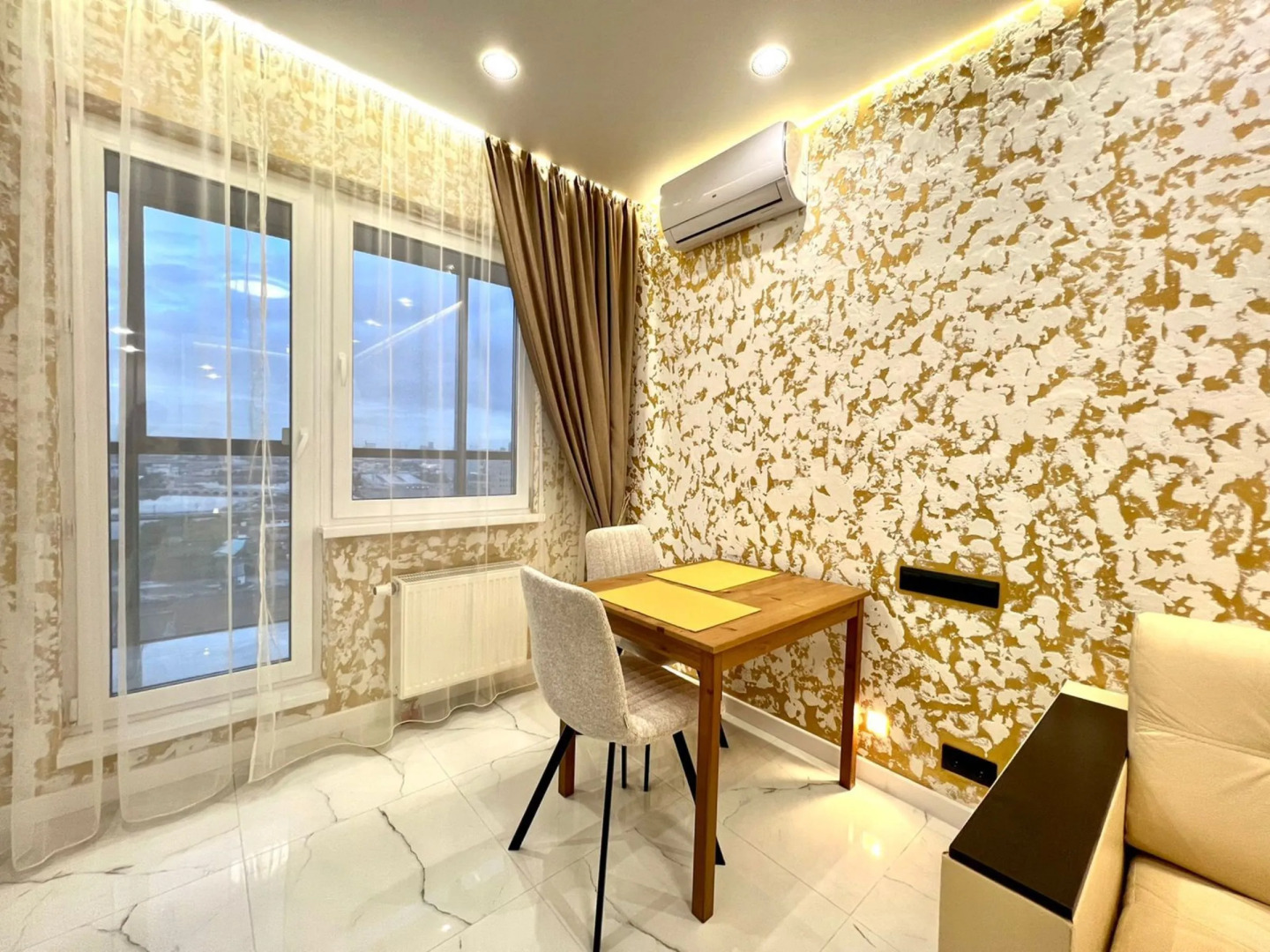 Апартаменты ИннХоум Sky Studio 19 этаж