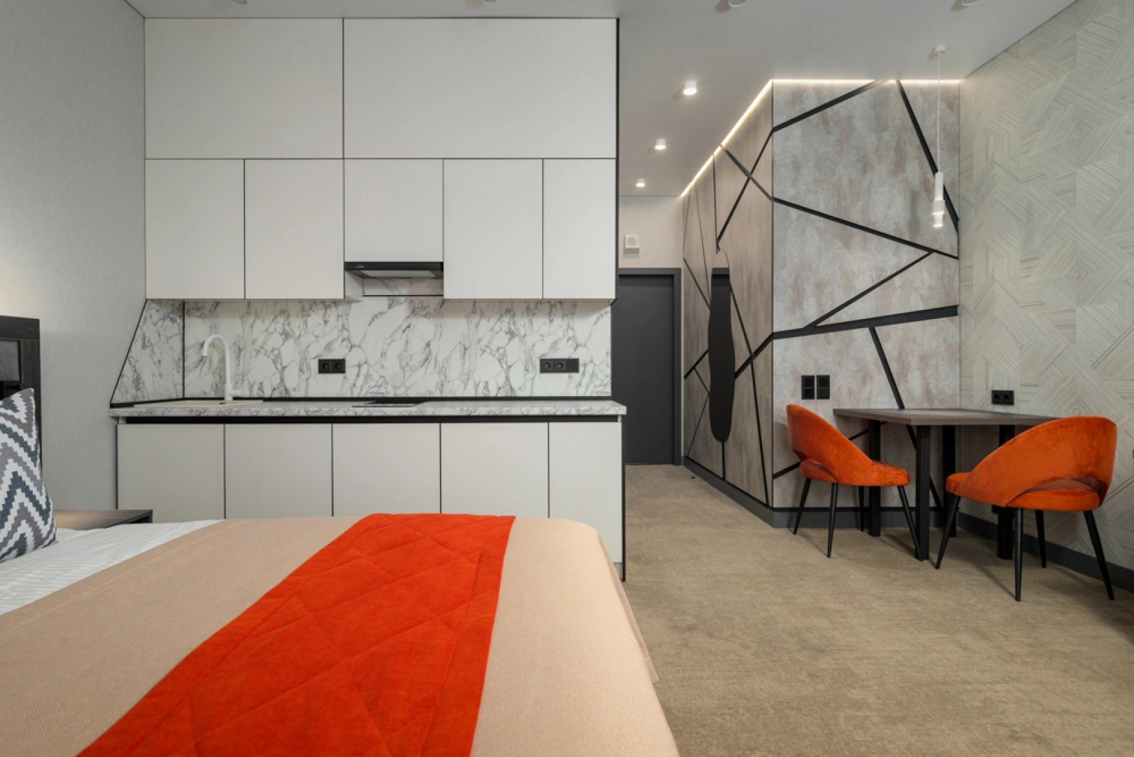 Отель Скала