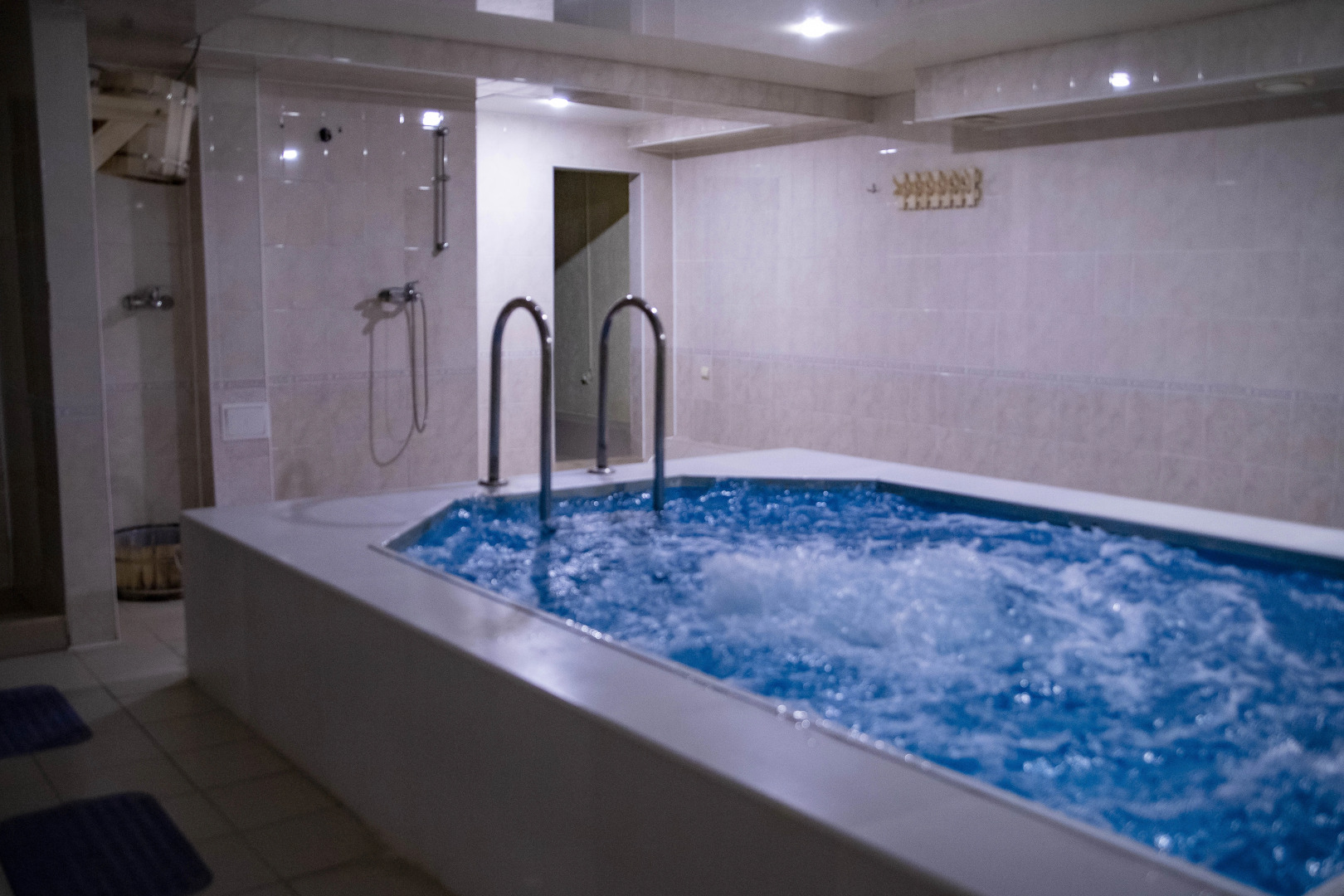 Гостиница Lucky-House