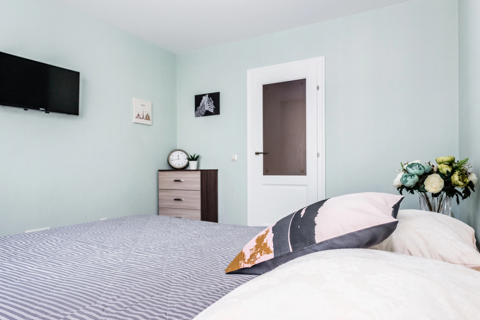 Квартира ApartHause рядом с ЖД-вокзалом и удаленным заездом