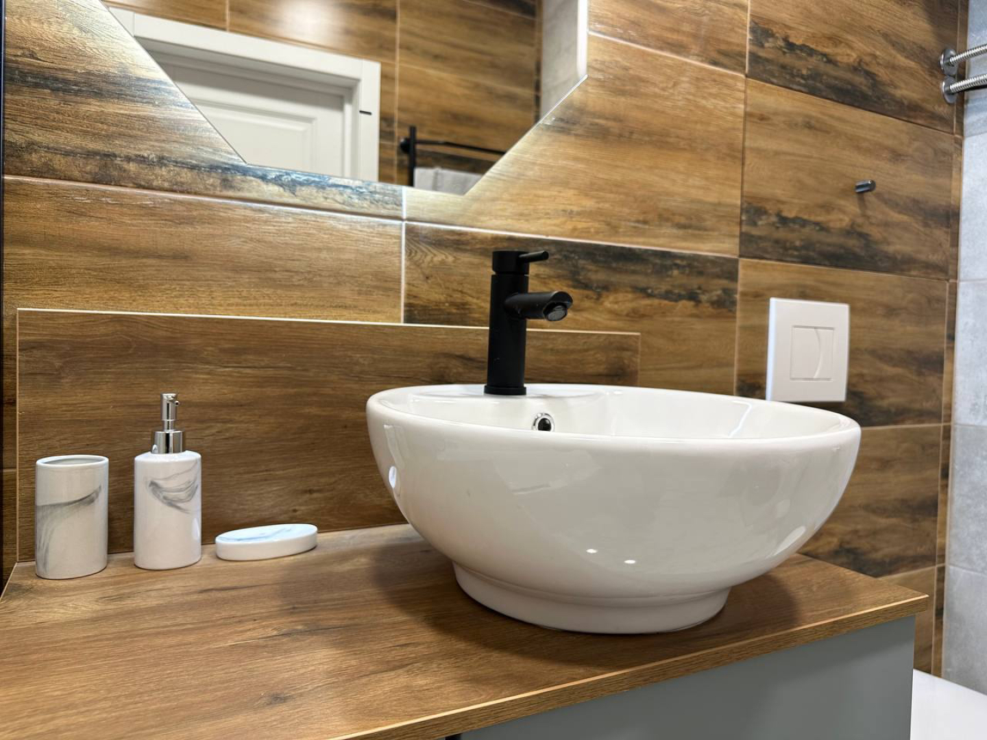 Апартаменты ДзенХоум Балет 110