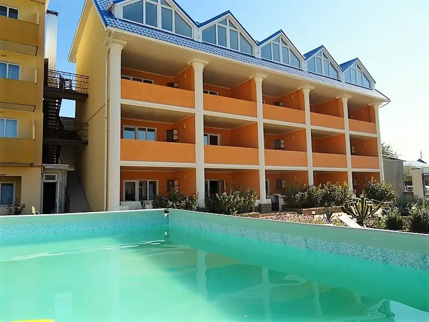 Отель Gala Paradise