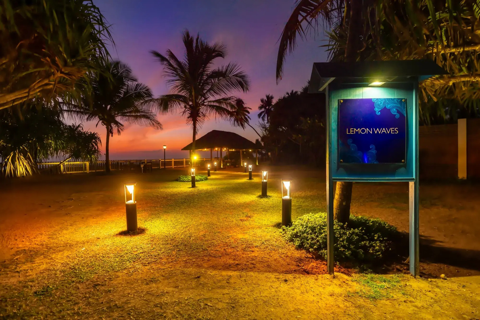 Отель Citrus Waskaduwa