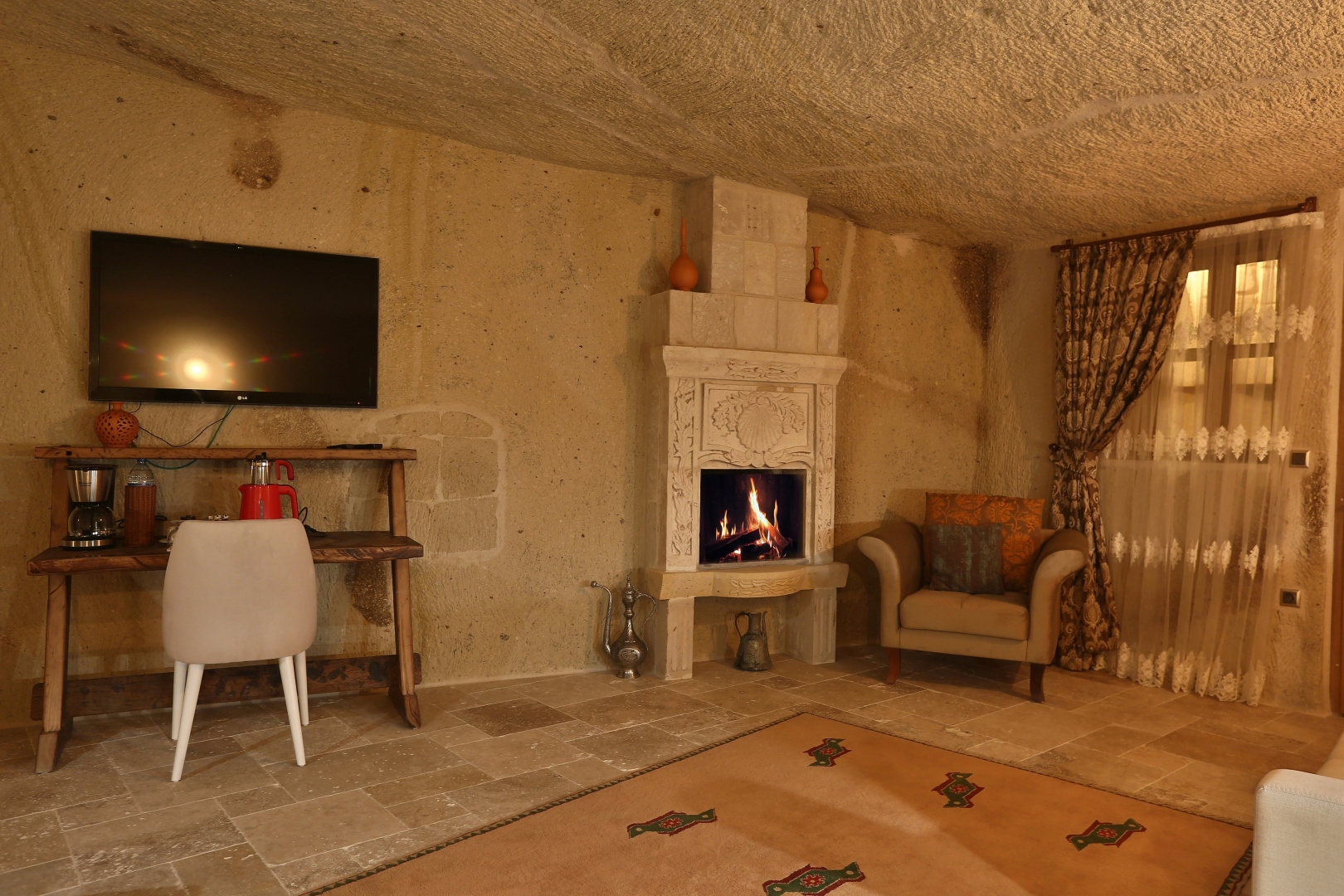 Nox Cave Hotel