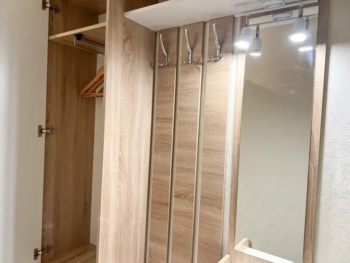 Апартаменты Квартира AlexHome РП Свердловский Алексея Короткова 1