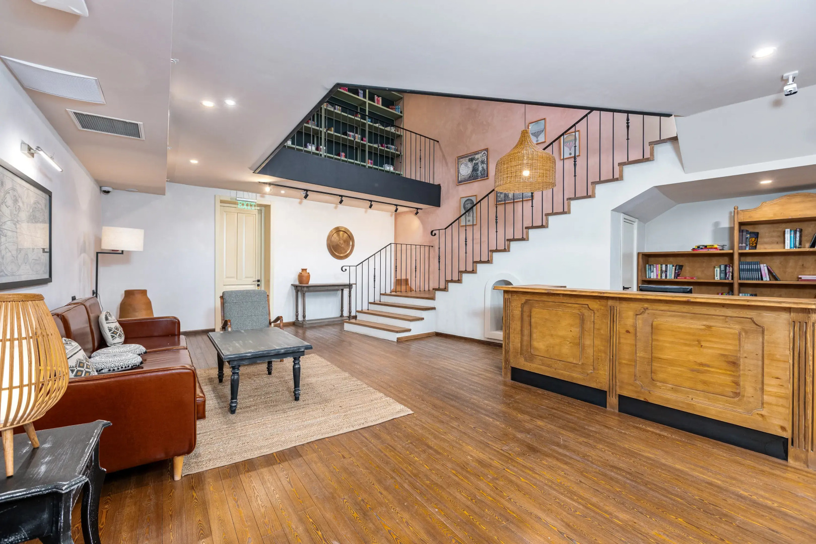 Отель Hameau Mukhrani