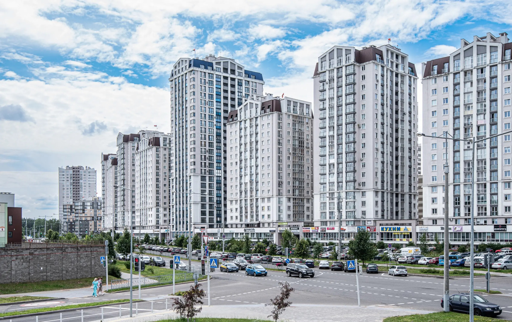 Квартира на сутки Минск Маяк Метро 3 минуты Бесконтактное заселение Wi-Fi Кухня объединена с жилой зоной Отдельная спальня