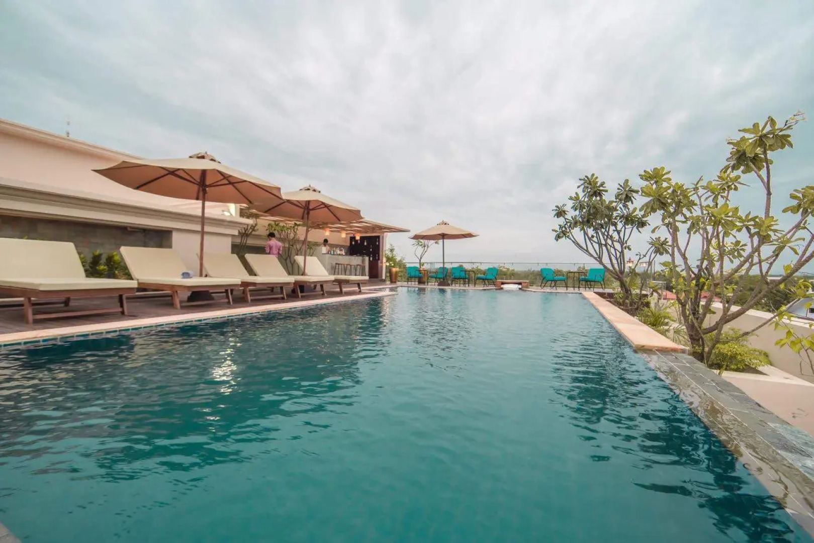 Отель Anachak Angkor Residence