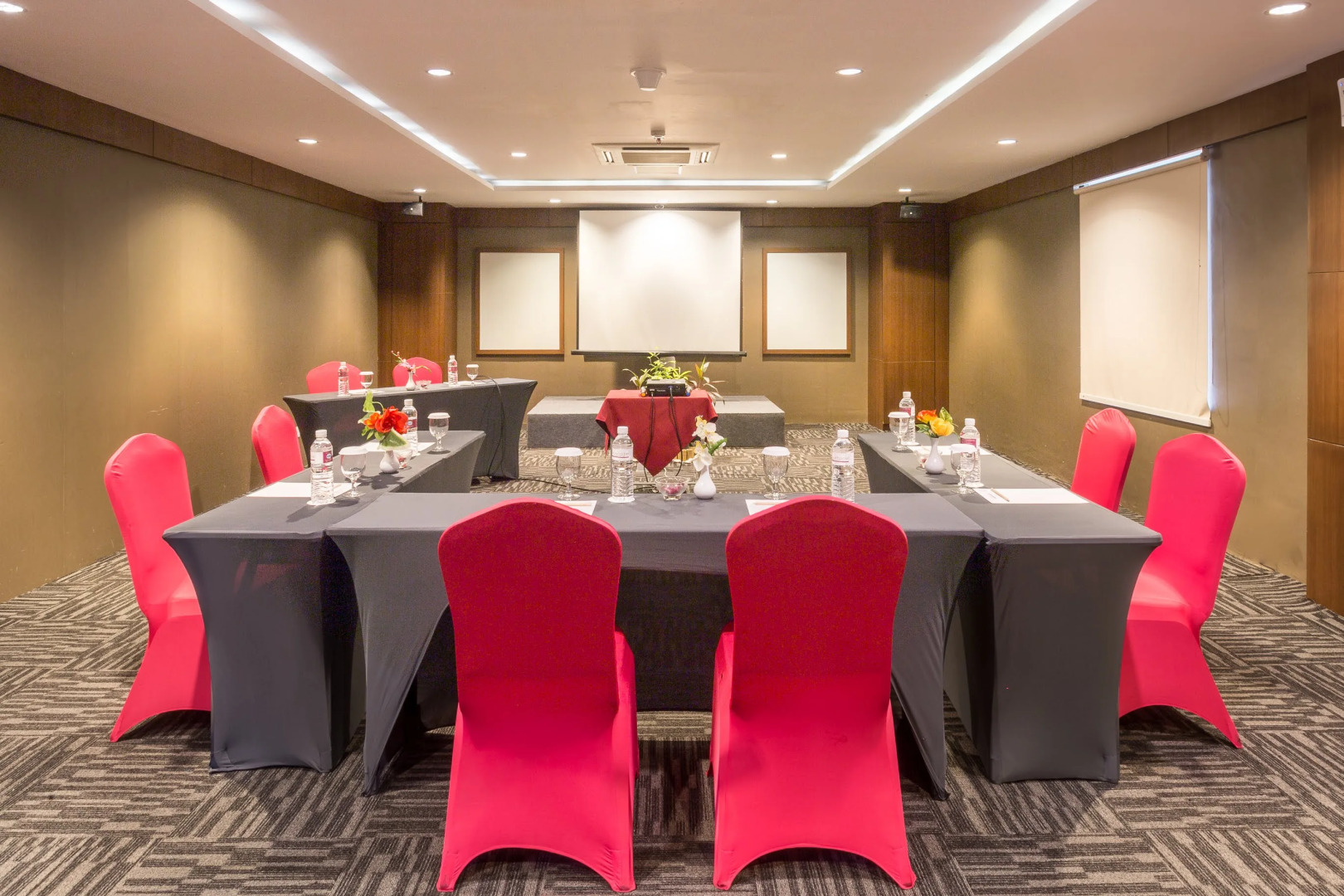 Отель Favehotel Sunset Seminyak