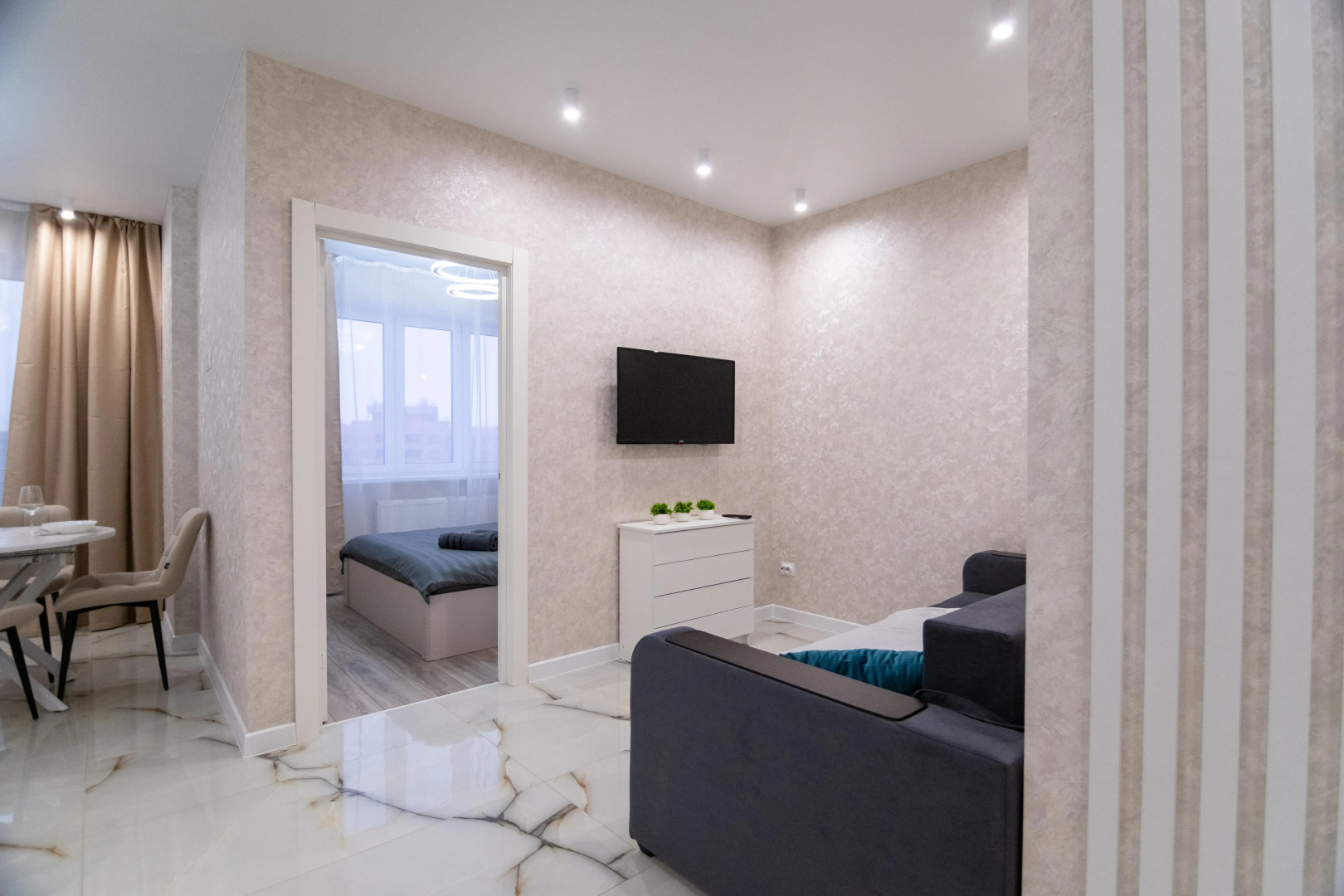 Апартаменты с новым ремонтом в новострое