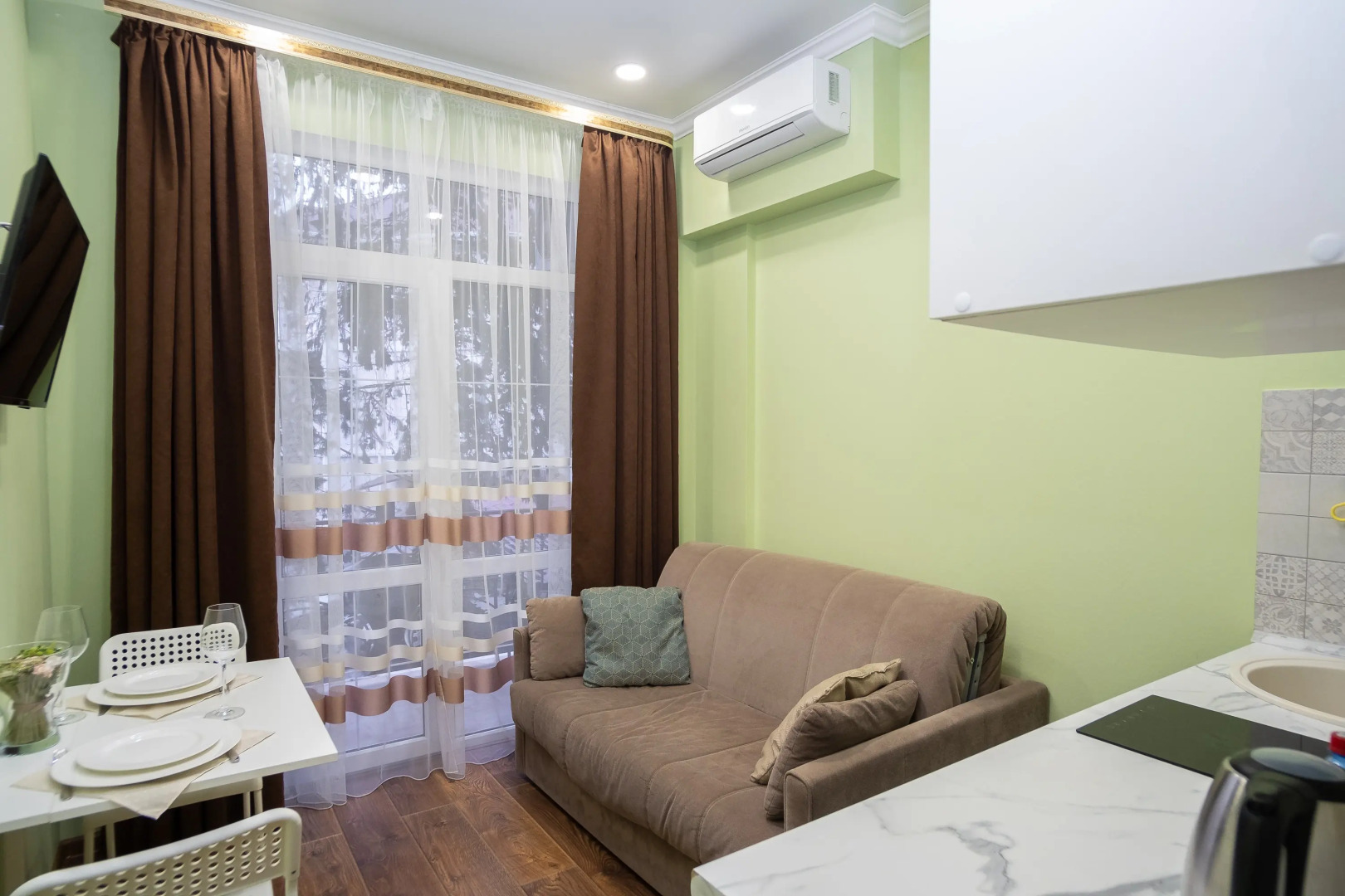 Апартаменты Red Apartments Арт Лайт Сити Апартамент Рихтер