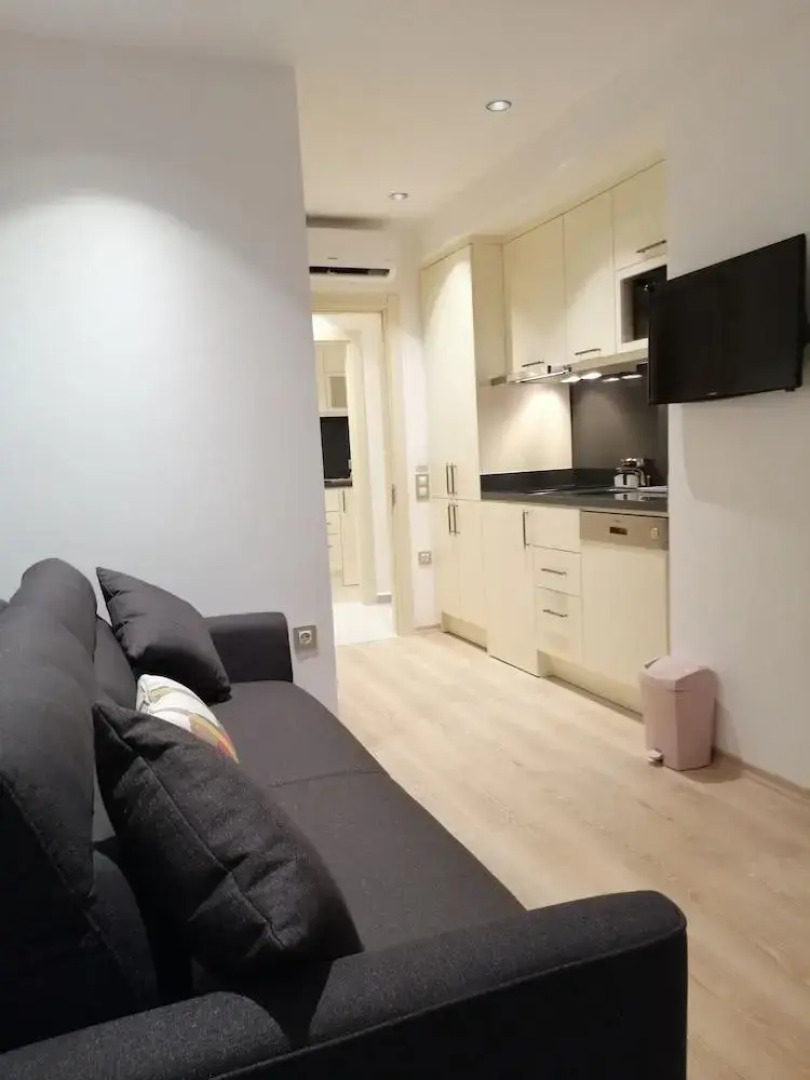 Апарт-отель Channel Suites