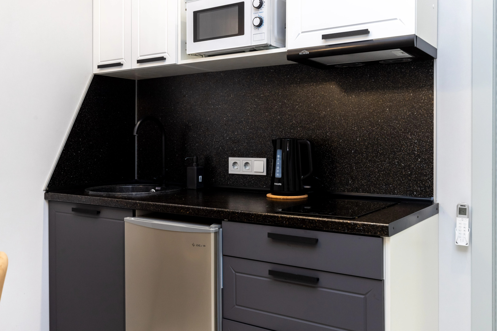 Апартаменты Море Апартаментов на Эстонской 37/4-025